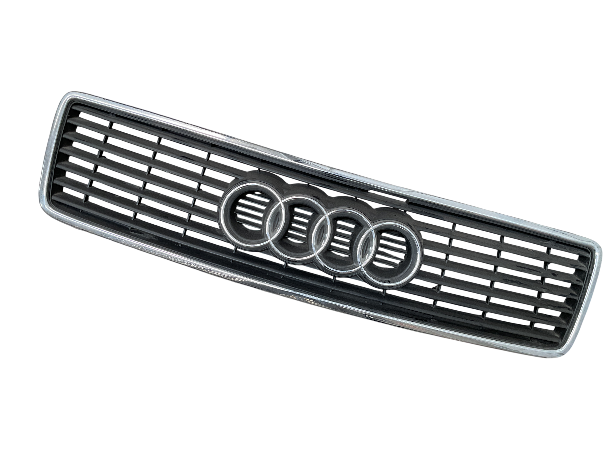 Rejilla delantera Audi 4A0853651
