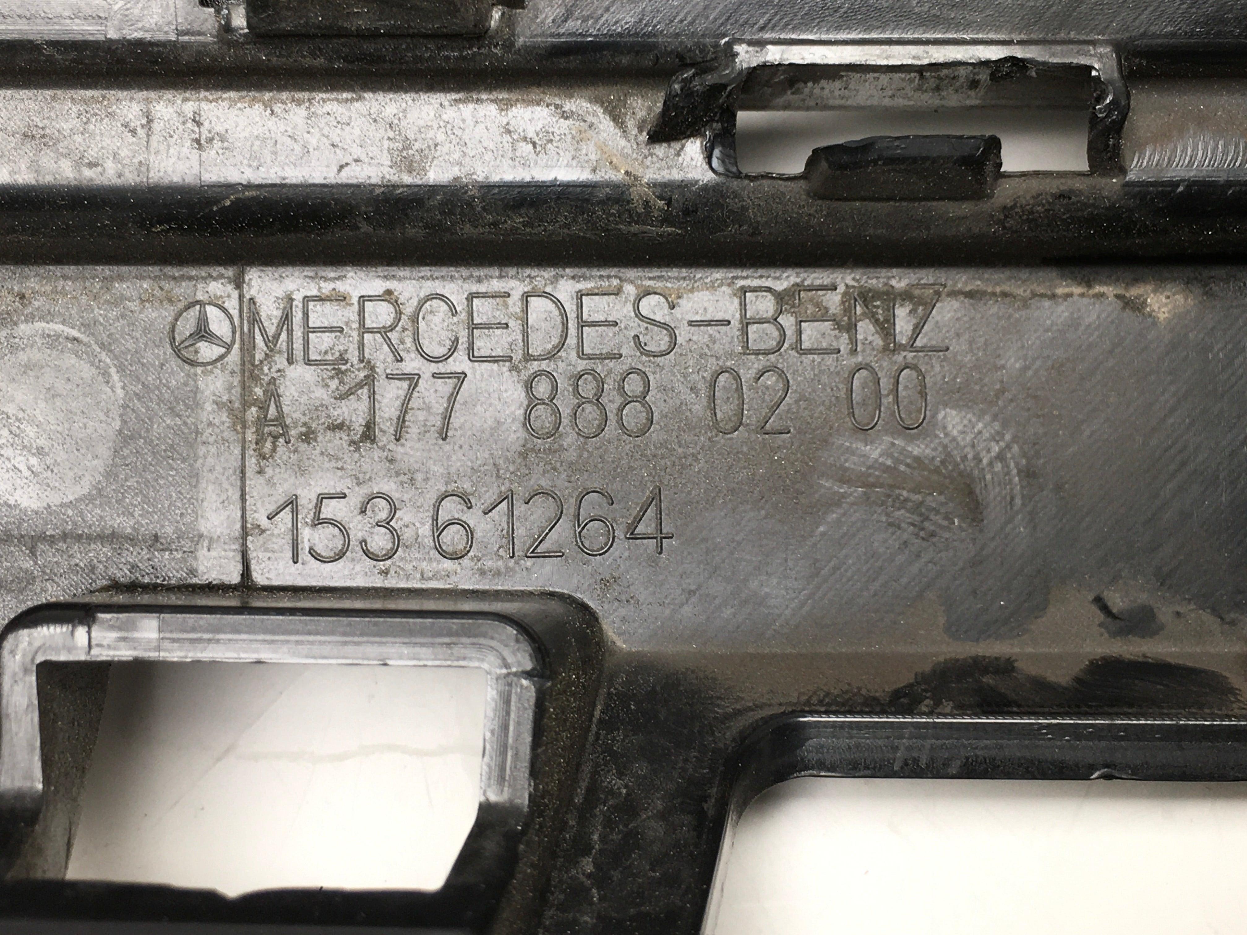 Rejilla Radiador Mercedes W177 - AutoRR A1778880200