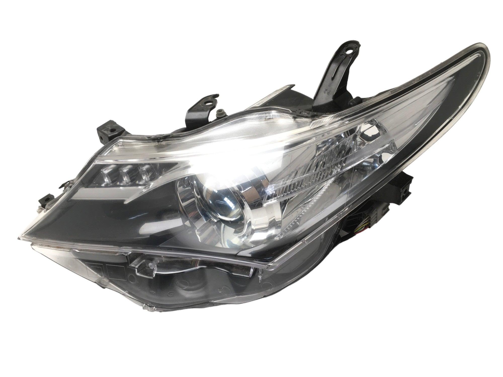 Faro izquierdo Toyota Auris E18 - AutoRR 8115002E21