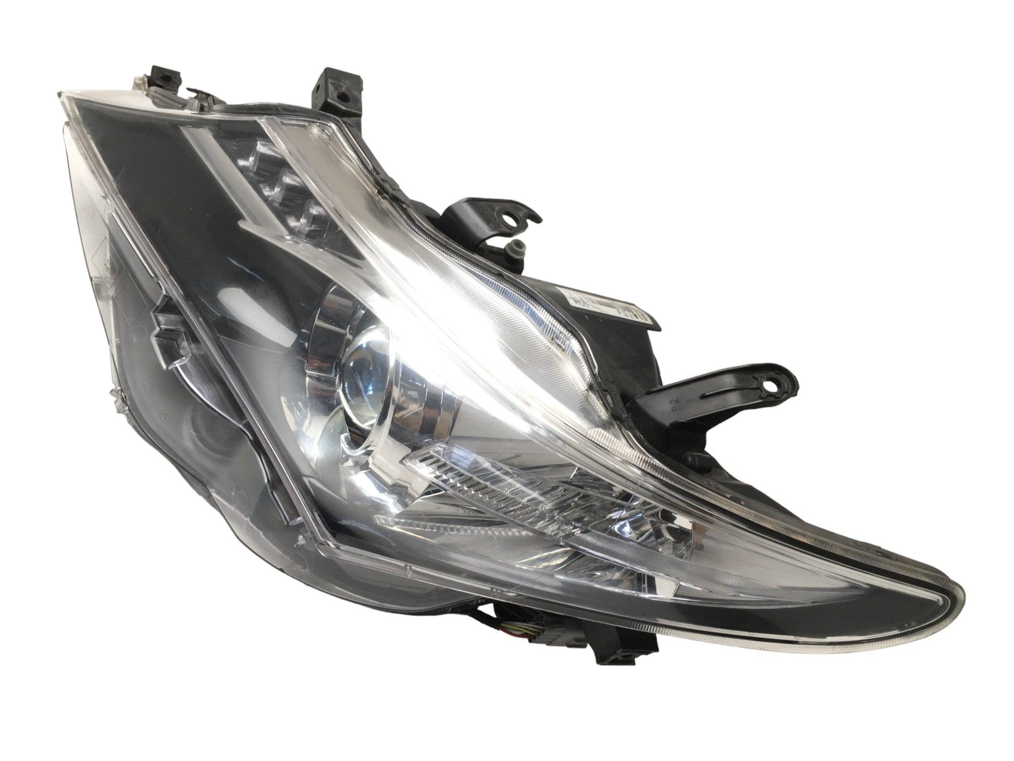 Faro izquierdo Toyota Auris E18 - AutoRR 8115002E21