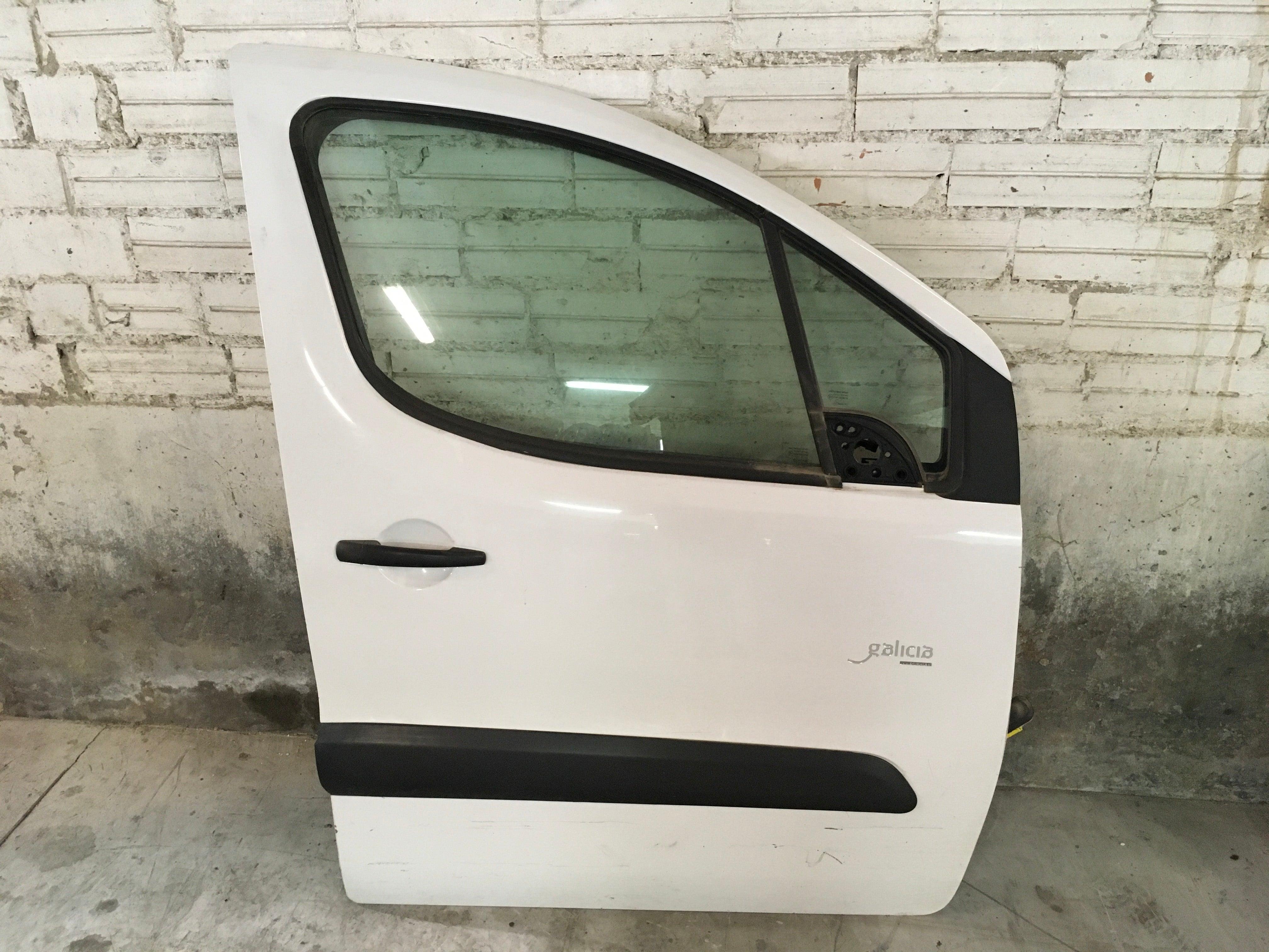 Puerta del dcha Citroen Berlingo 2 Renovado - AutoRR 00009004Z6_