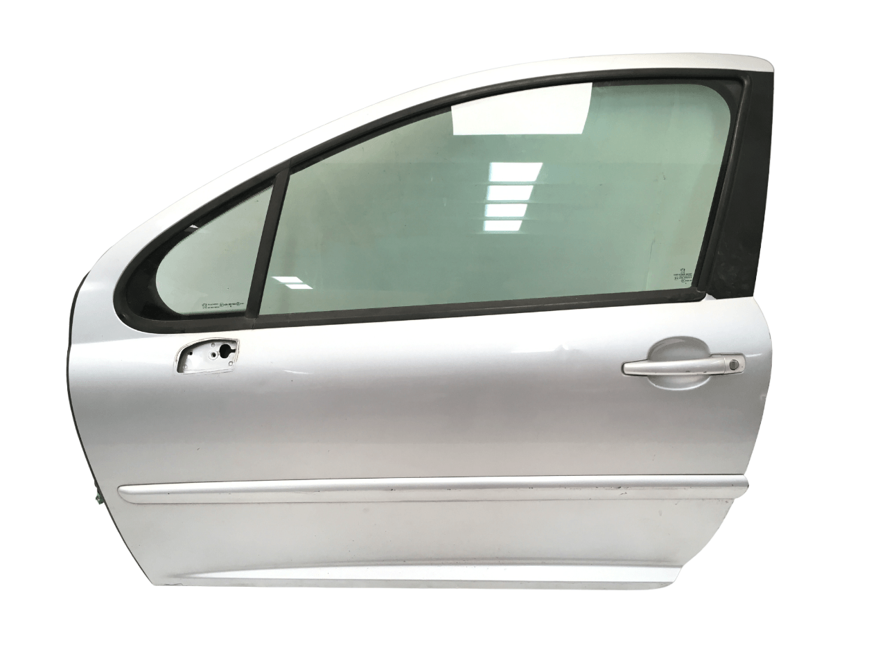 Puerta izquierda Peugeot 207 - AutoRR 9002AN