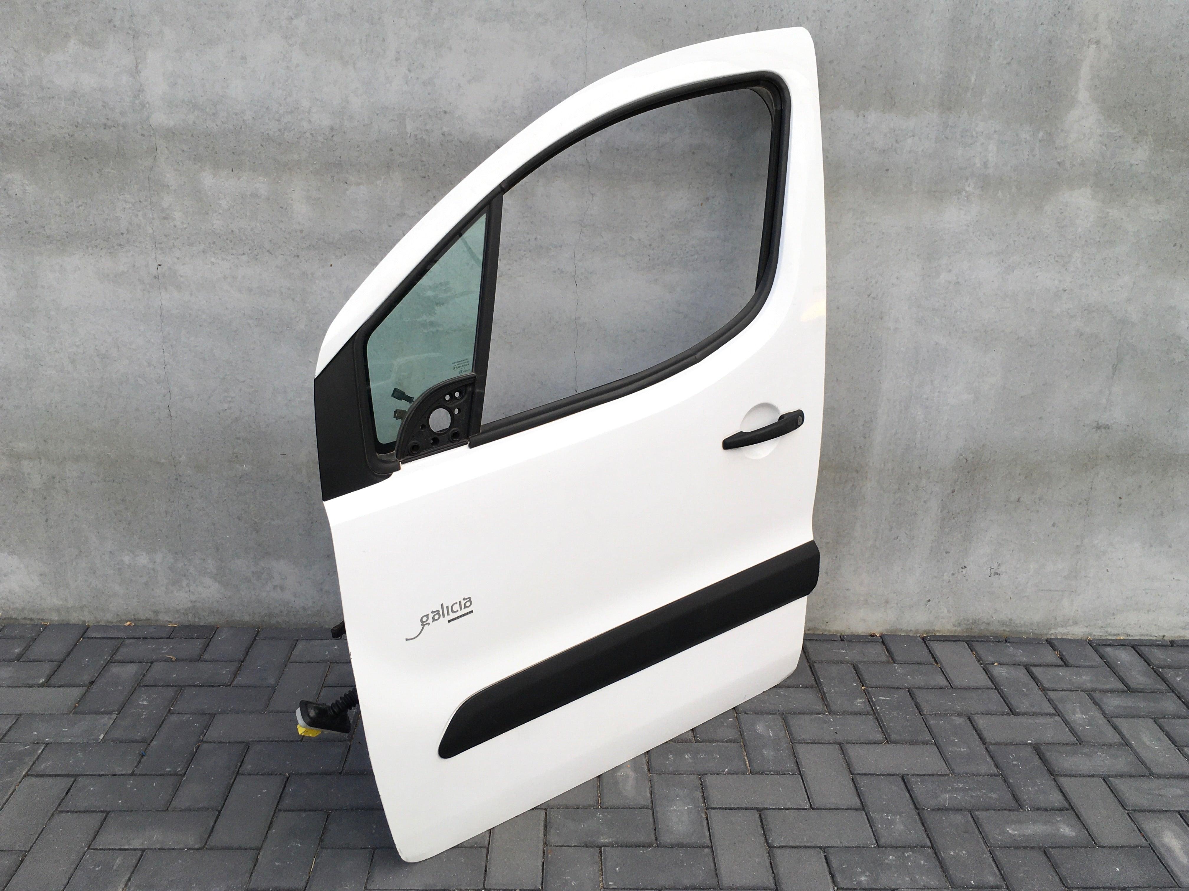 Puerta del izq Citroen Berlingo 2 Renovado - AutoRR 00009002Z3_