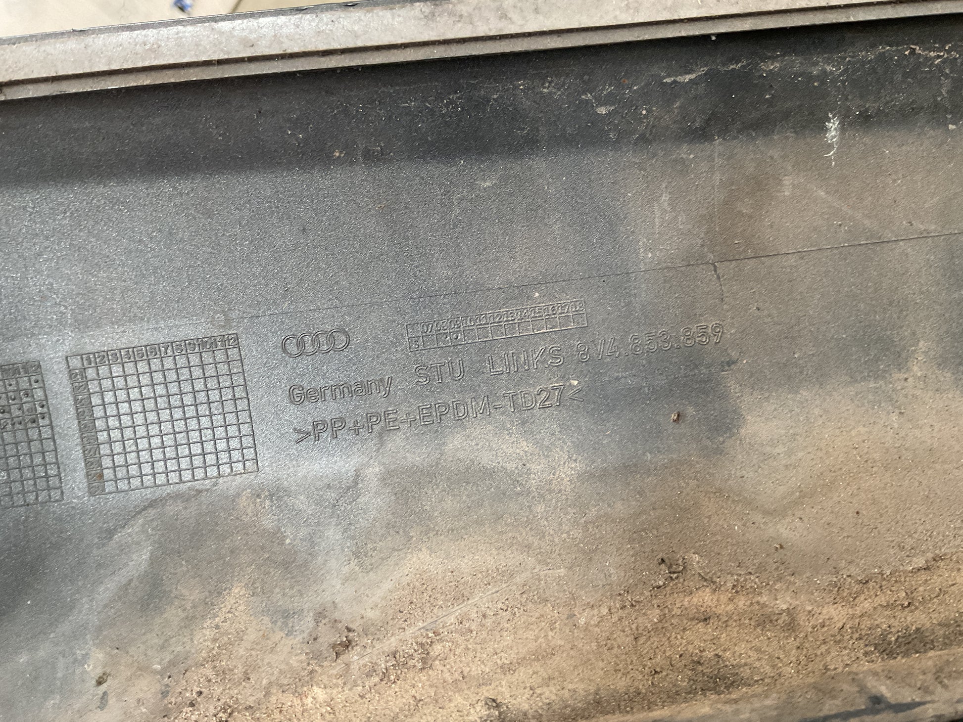 Faldones Audi A3 8V 2012-2020 - 8V4853860