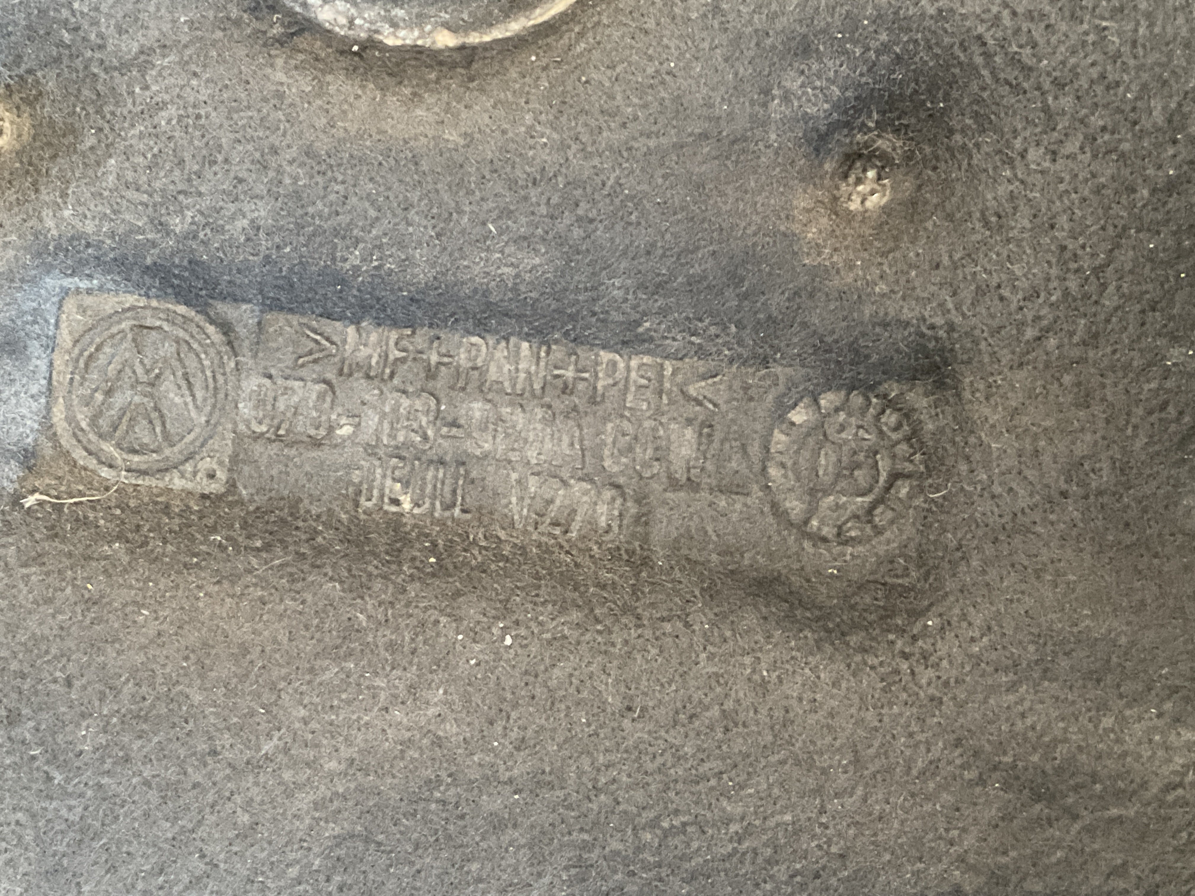 Tapa motor VW Touareg 02-10