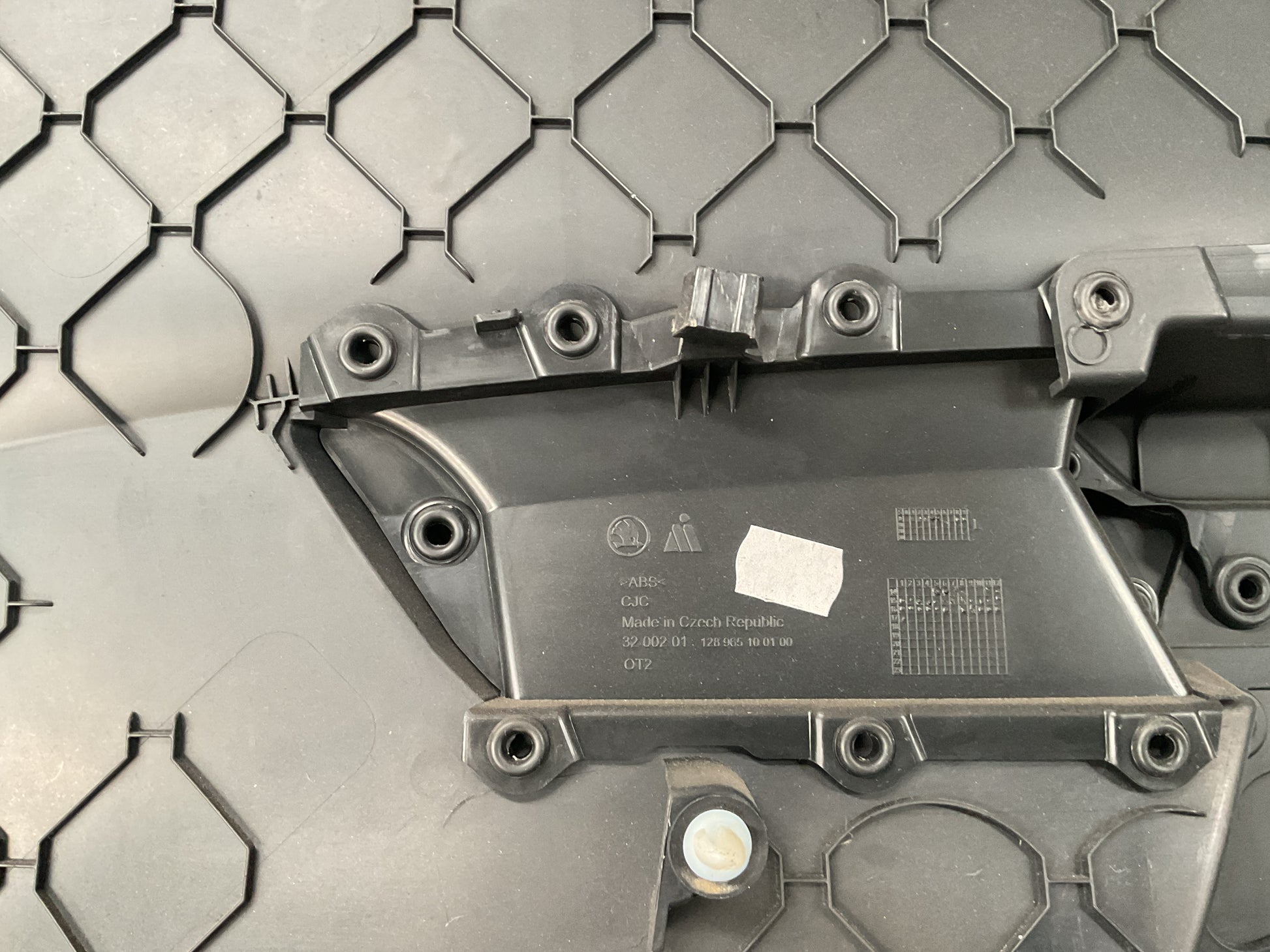 Panel puerta tra izq Skoda Fabia III (NJ3) 14-21
