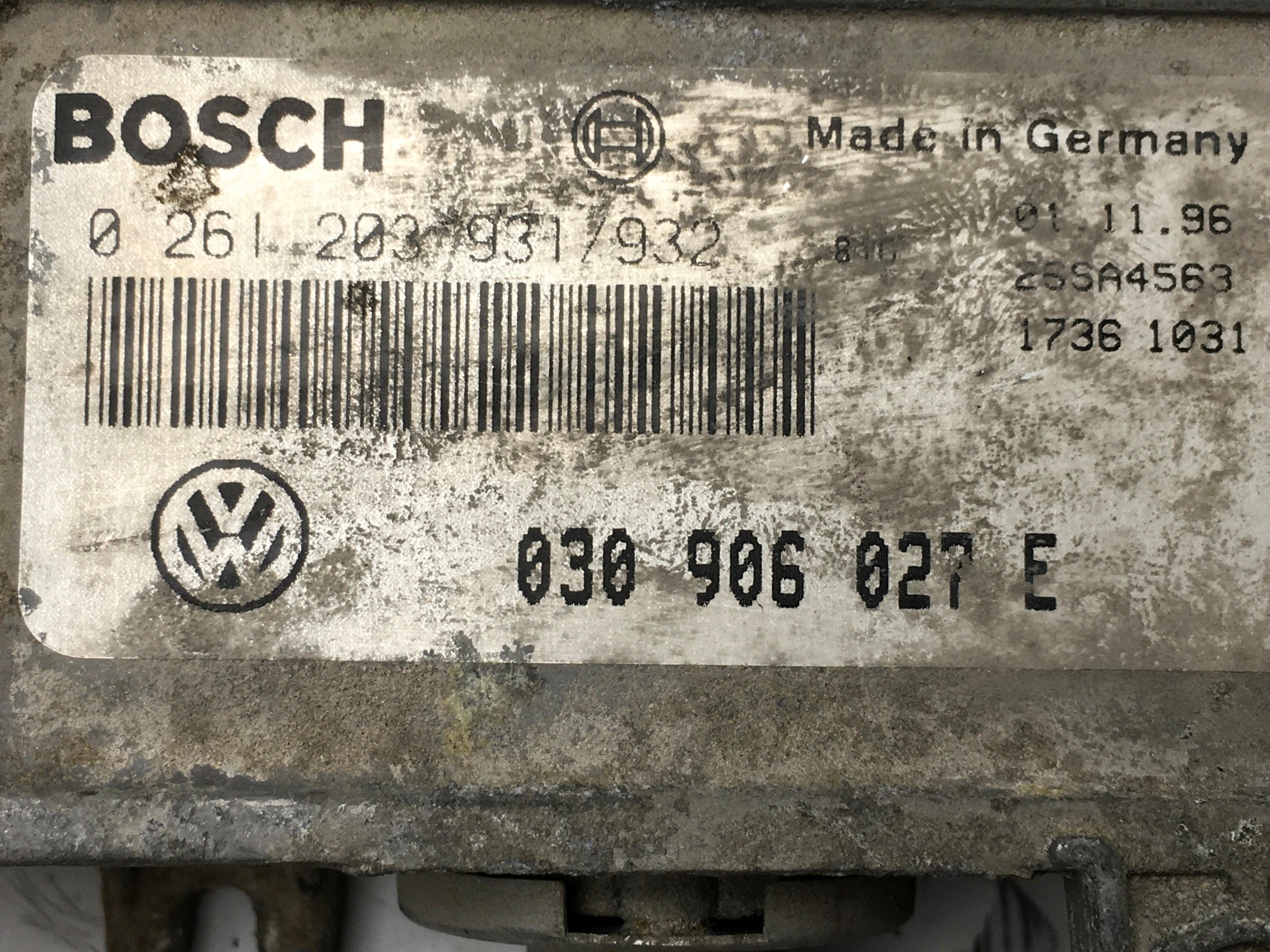 Centralita Motor VW Polo III - AutoRR 030906027E