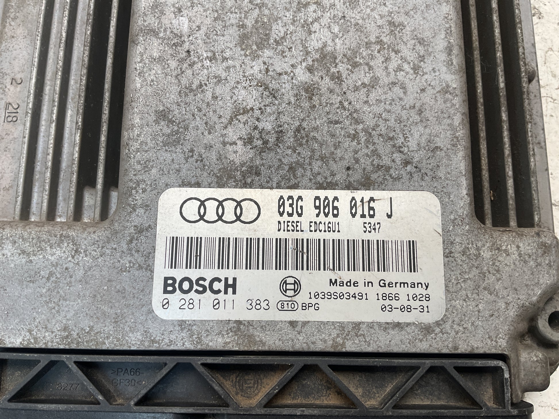 Centralita Motor VW 03G906016J