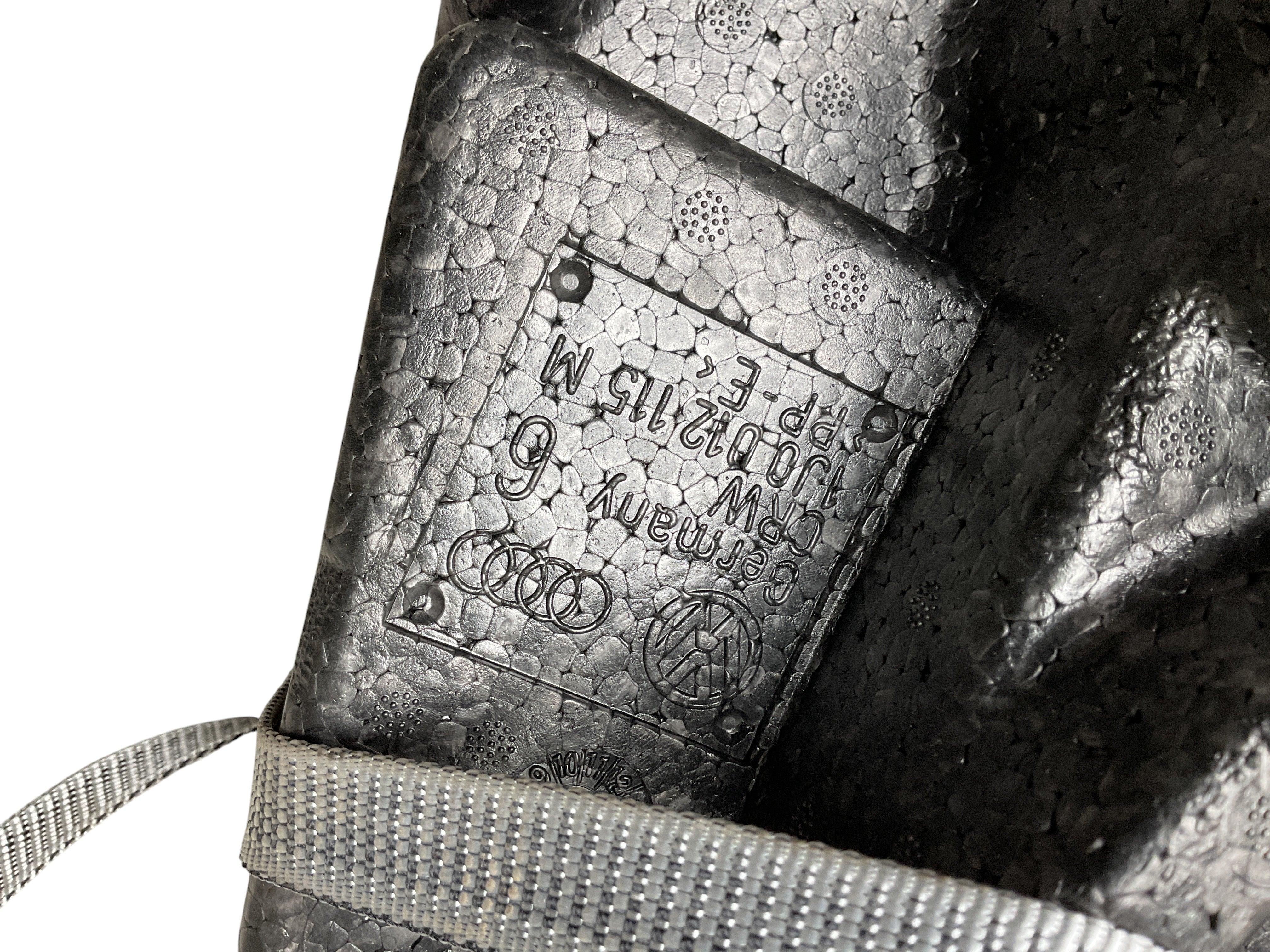 Moldura Juego herramienta VW Golf IV 97-06