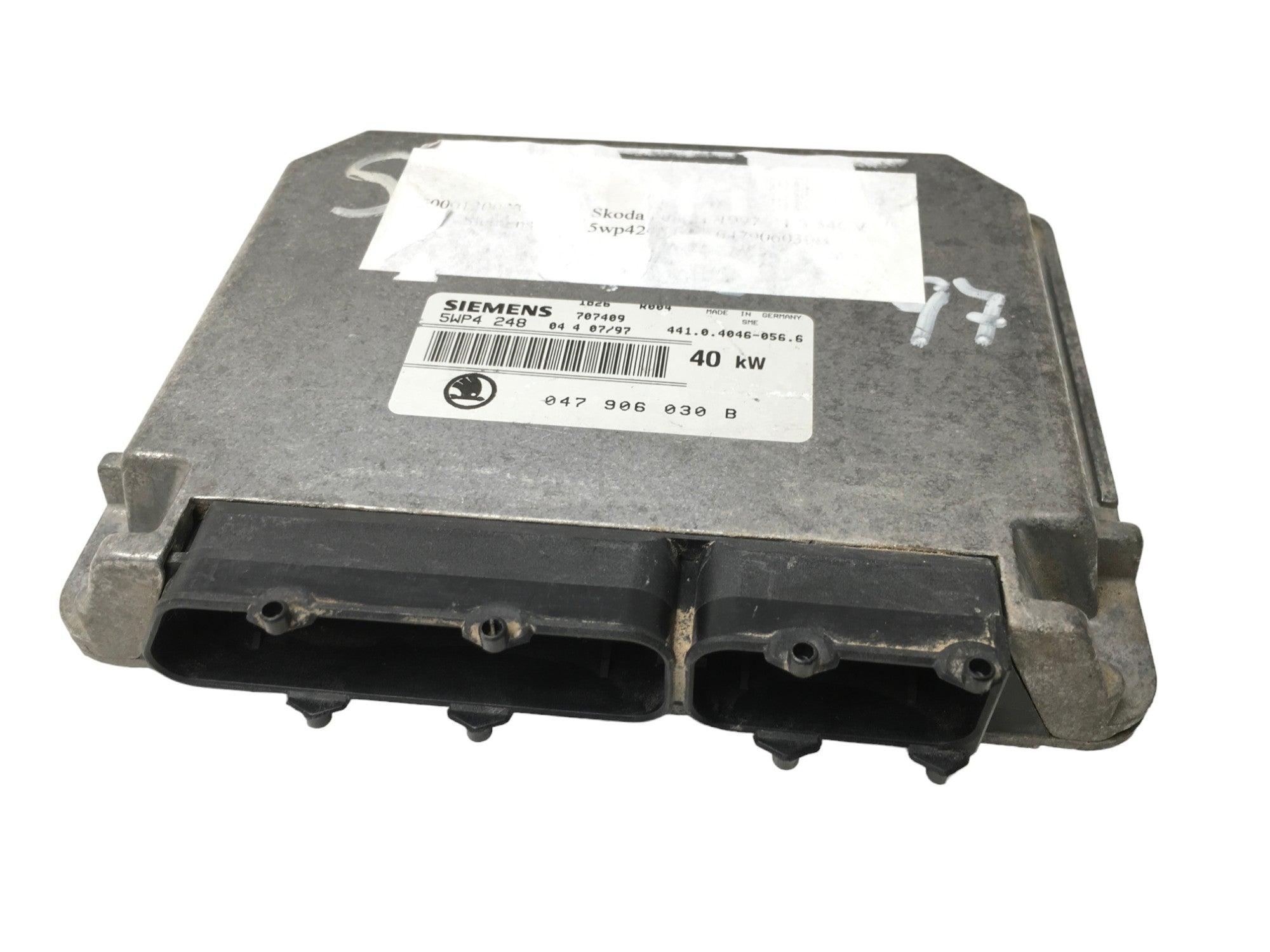 Centralita Motor Skoda Felicia - AutoRR 047906030B