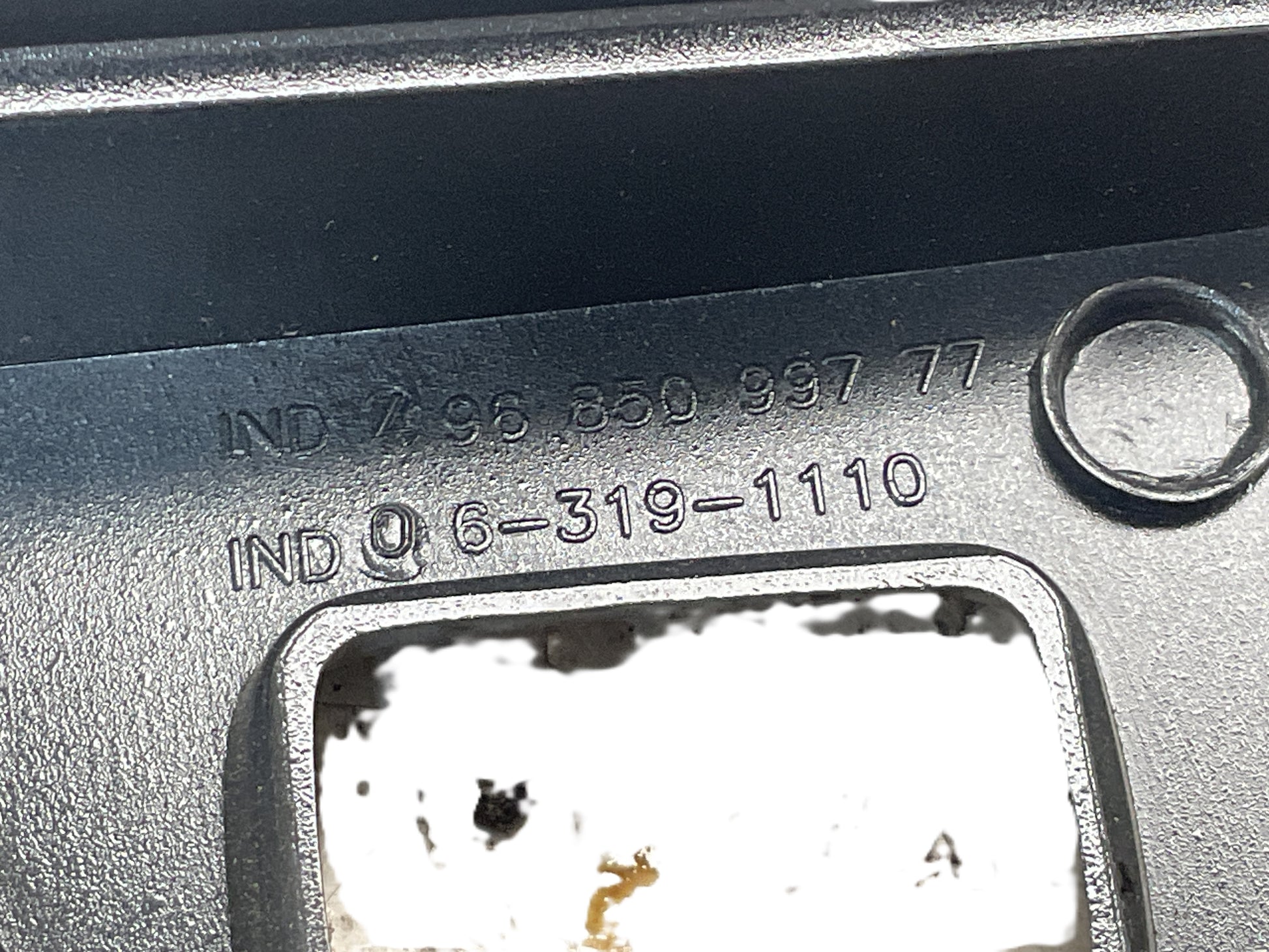 Moldura central PEUGEOT 3008 5008 08-15