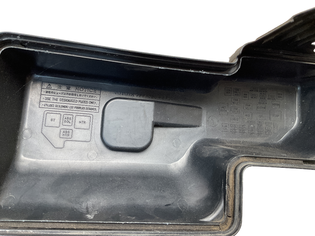 Tapa caja fusibles Toyota Celica 99-06