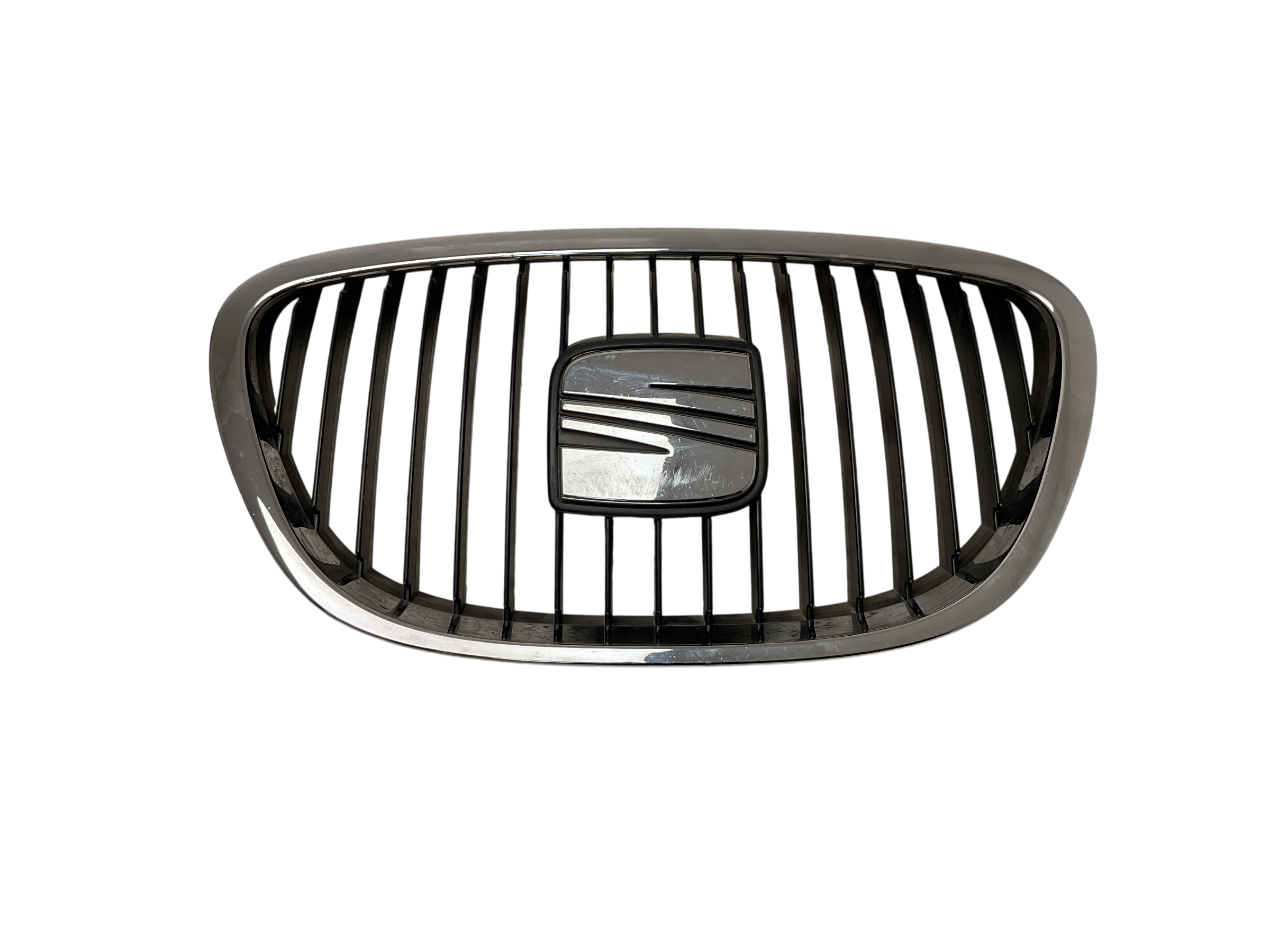 Rejilla delantera  SEAT 5P0853679