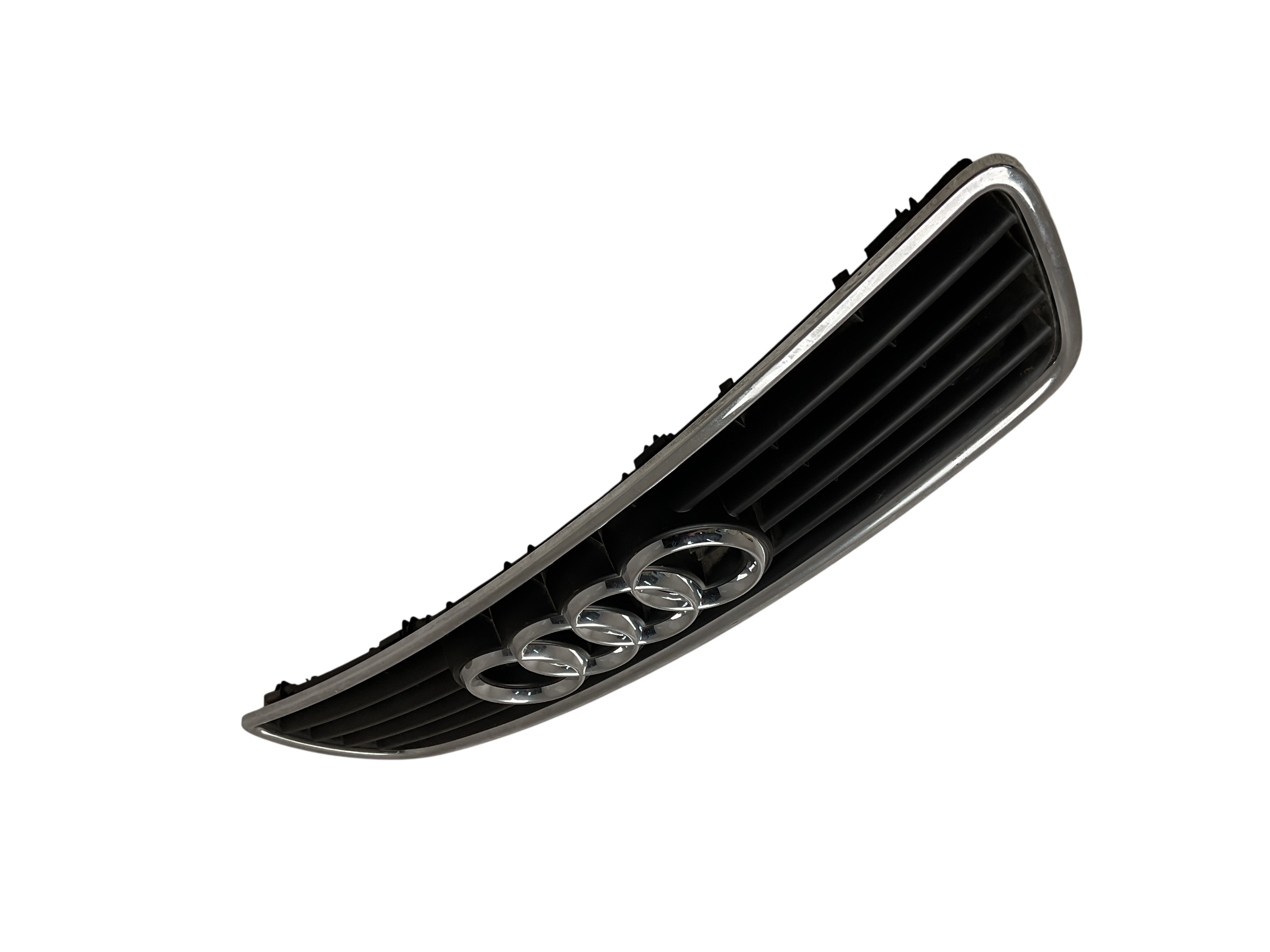 Rejilla delantera  Audi A6 94-97