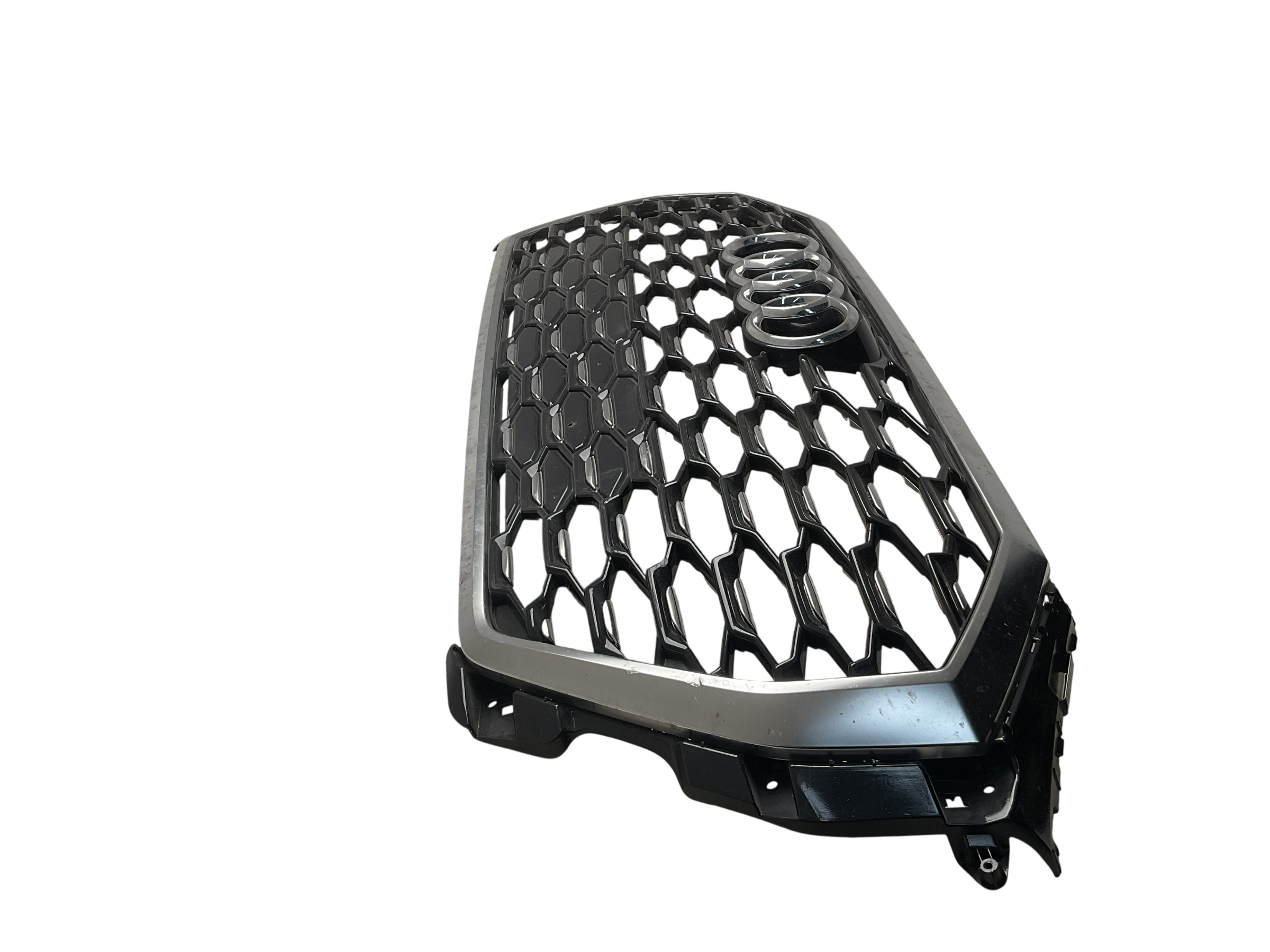 Rejilla Radiador Audi Q3 18-25