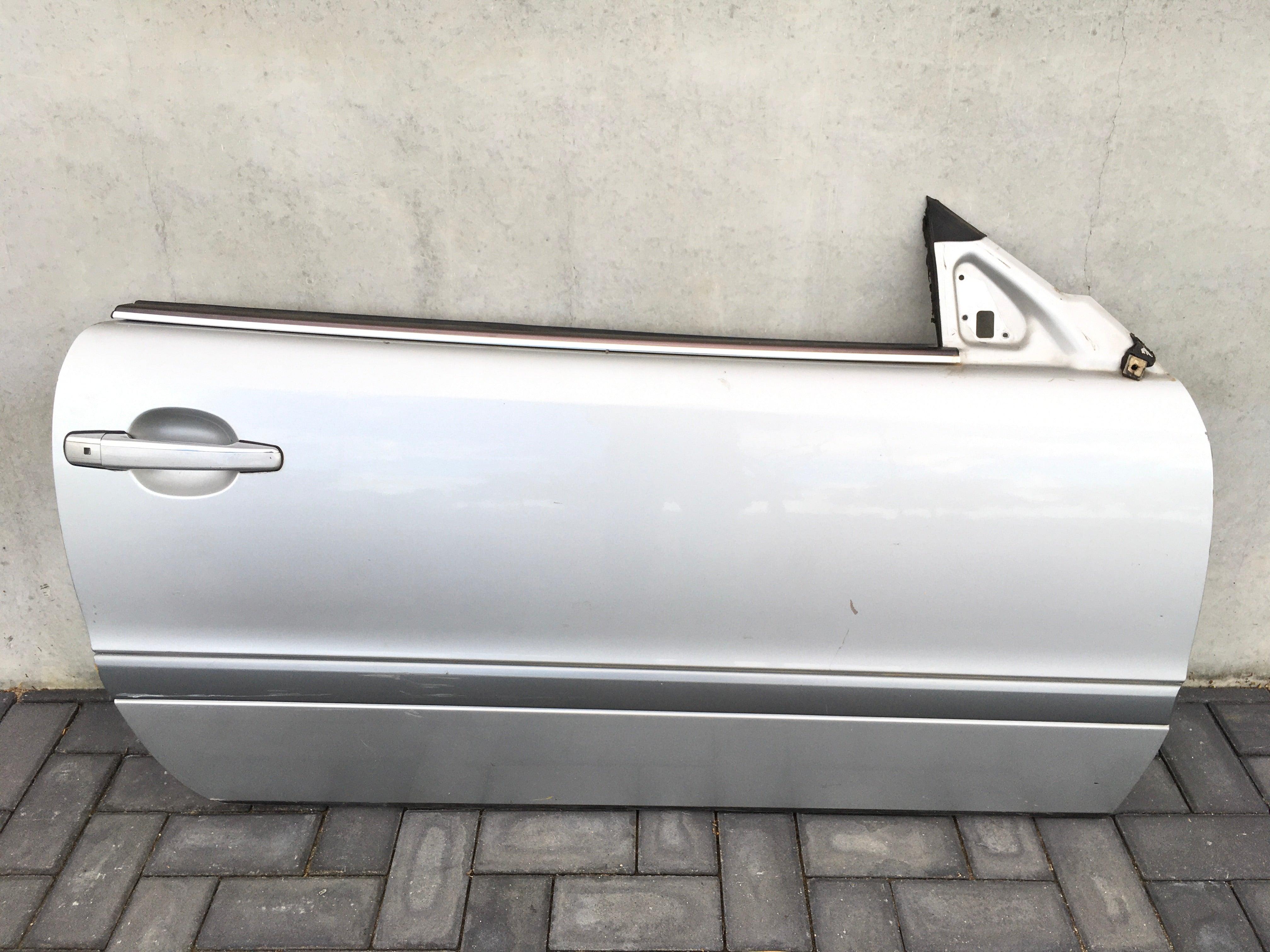 Puerta del dcha Mercedes W208 - AutoRR 208720080528