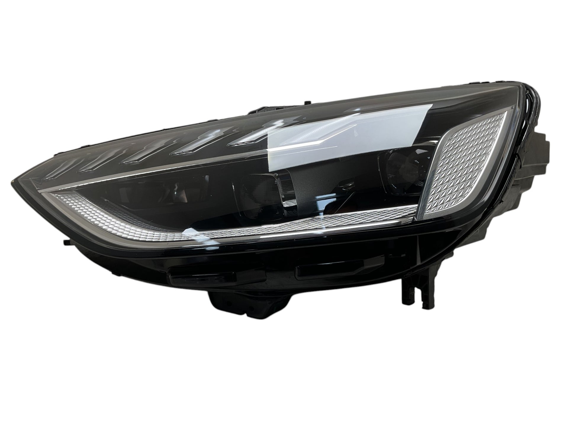 Faro izq Audi A4 B9 Matrix - 8W0941035E