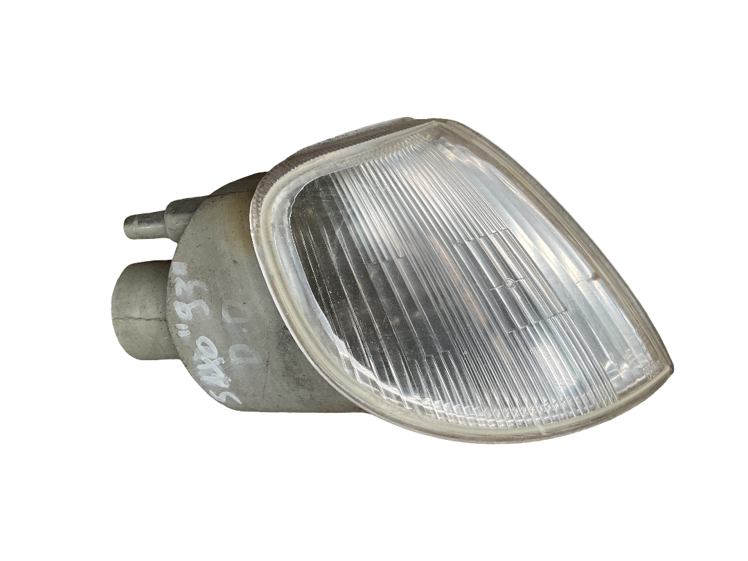 Piloto del dcho Citroen Saxo 96-99 630360