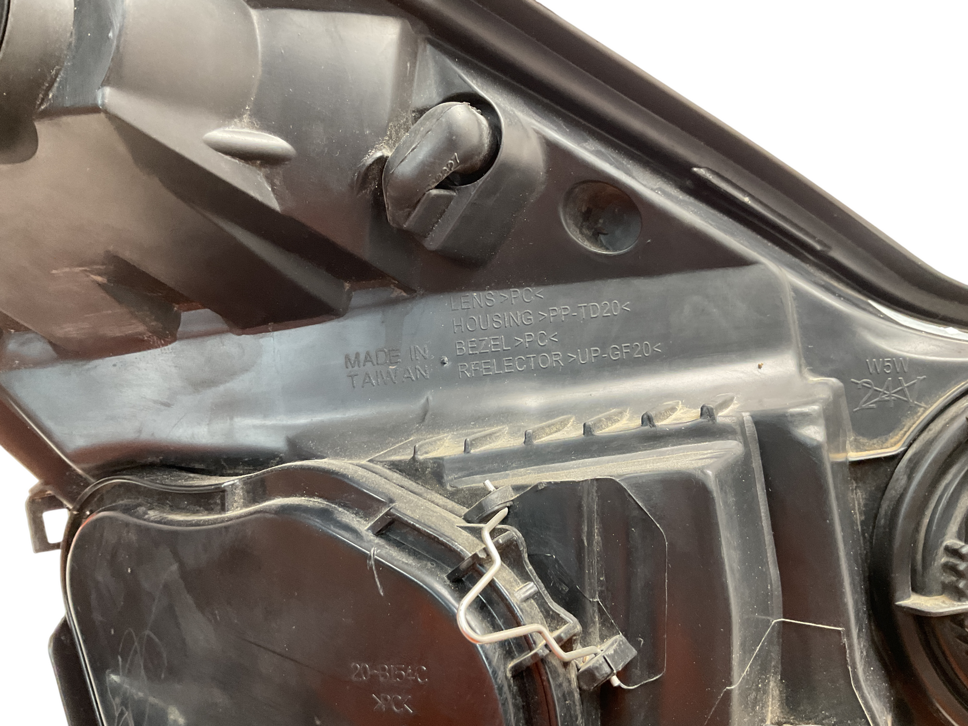 Faro del izq Opel Corsa 06-14