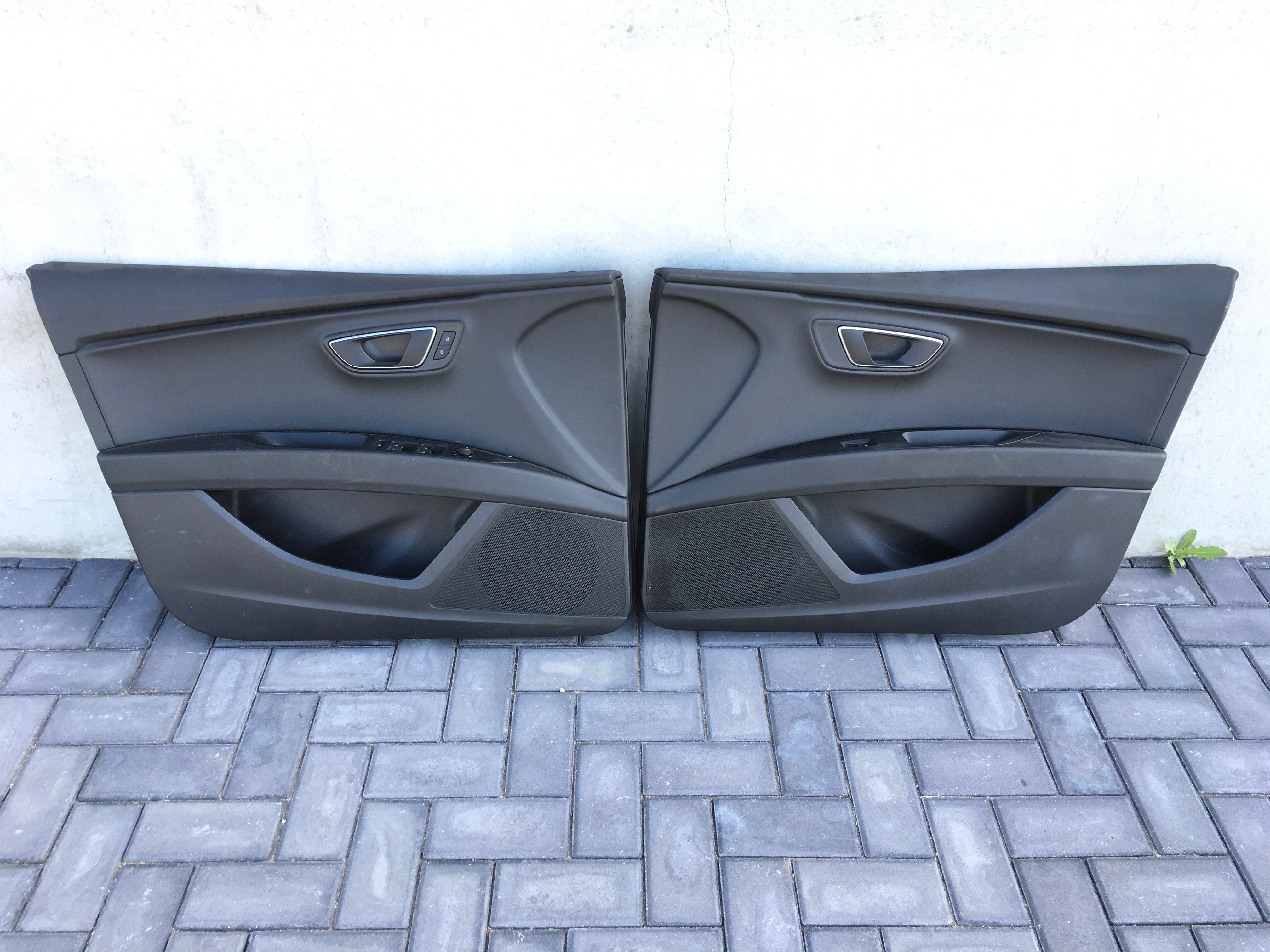 Paneles puertas Seat Leon III 5F