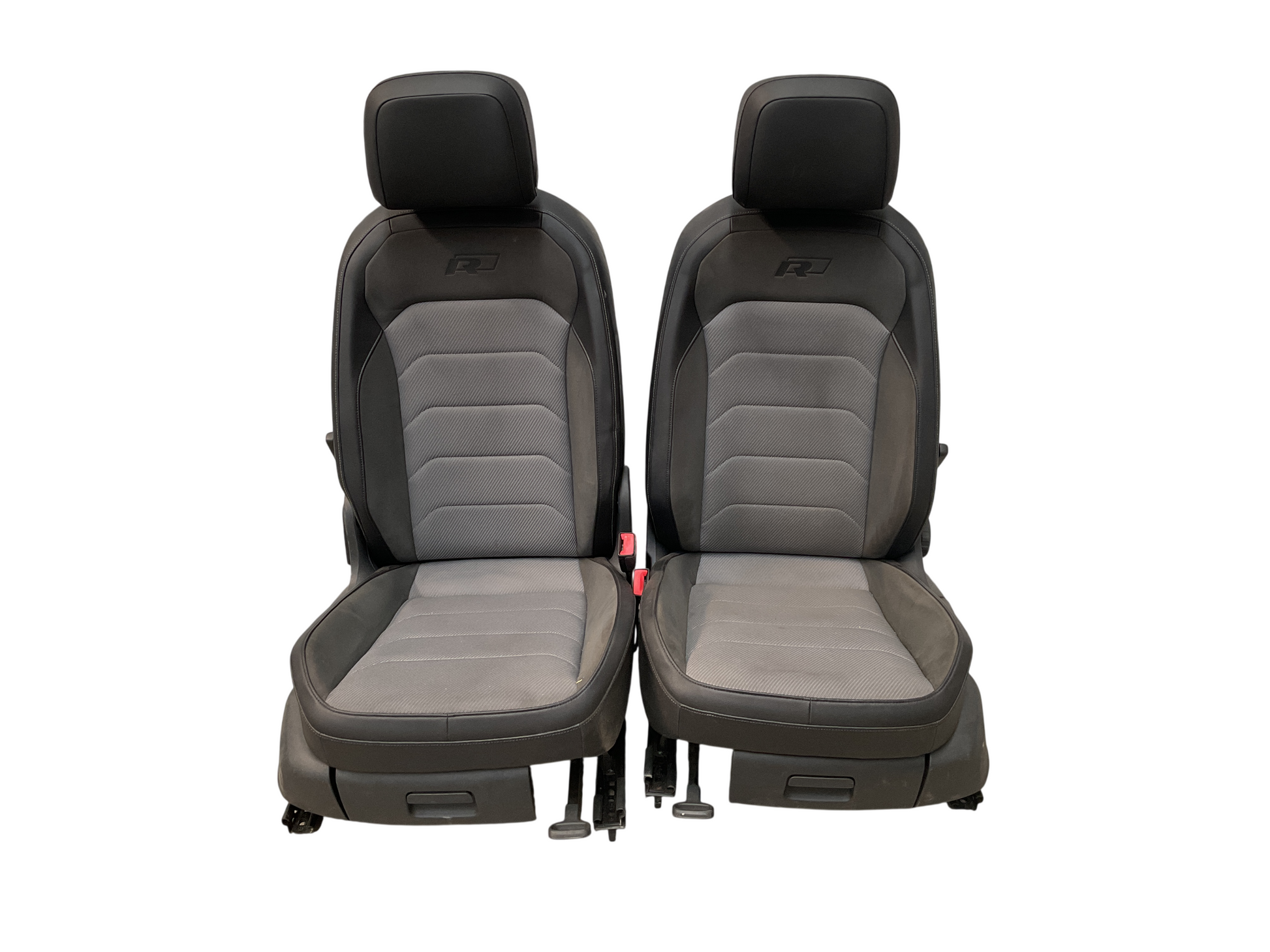 Juego Asientos VW Tiguan R-Line 16-24