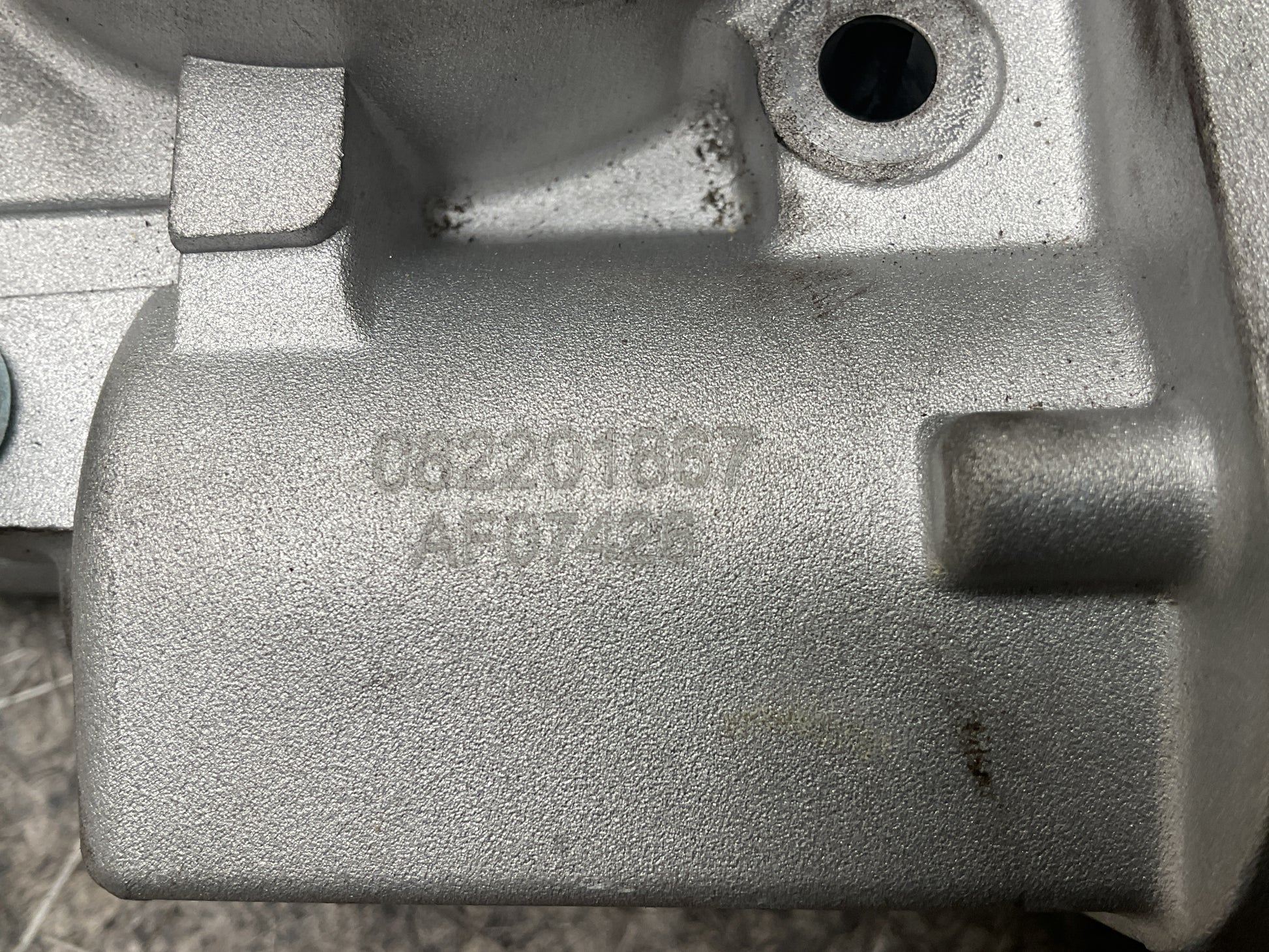 Caja Mariposa Toyota C-HR 16-25 - 220300T110 _