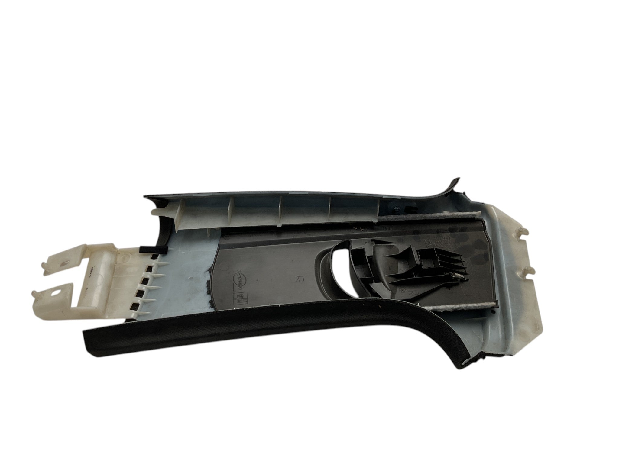 Moldura superior pilar B dcho Audi 8P4867244