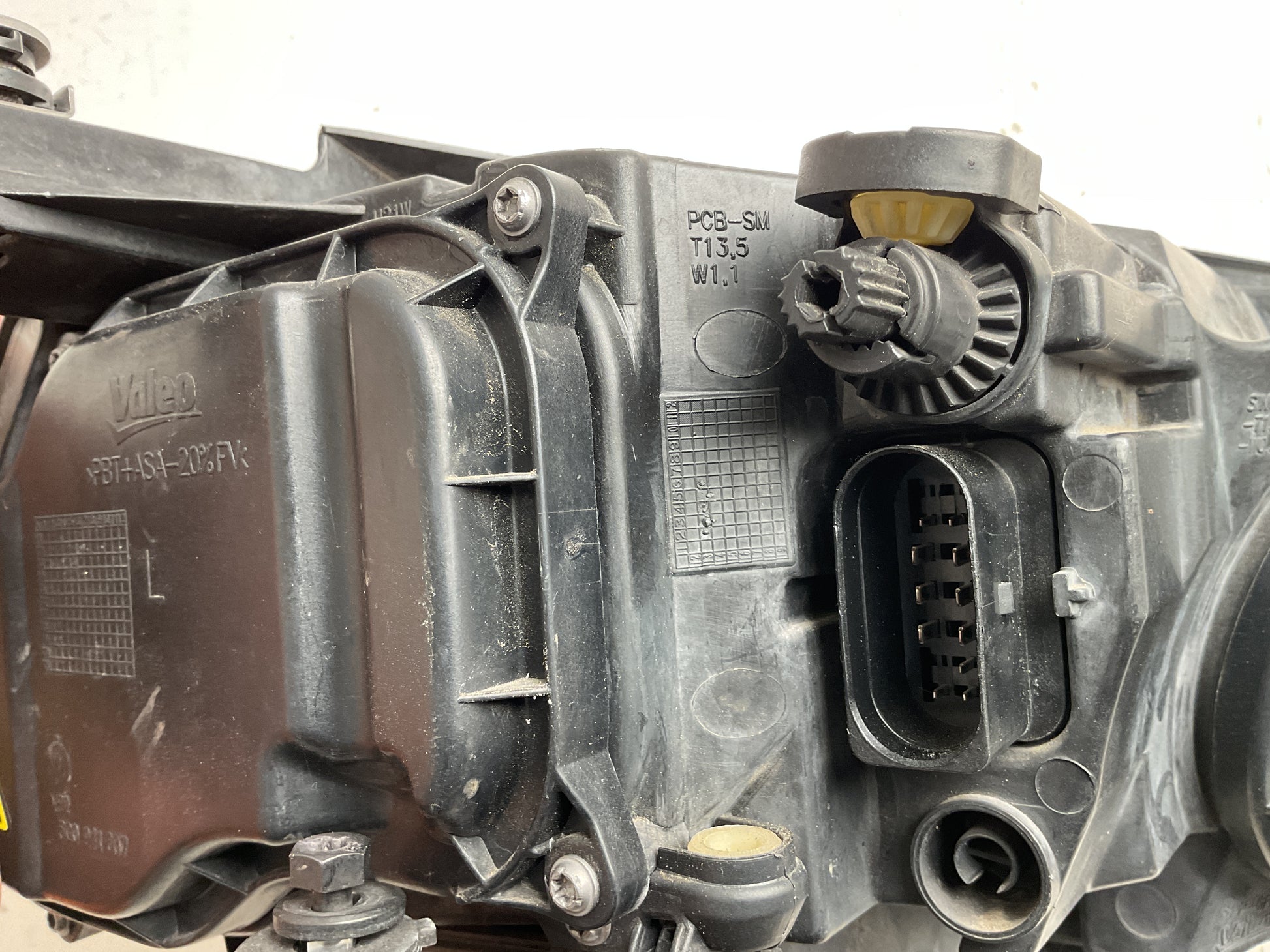 Faro del izq VW Golf VII 13-18