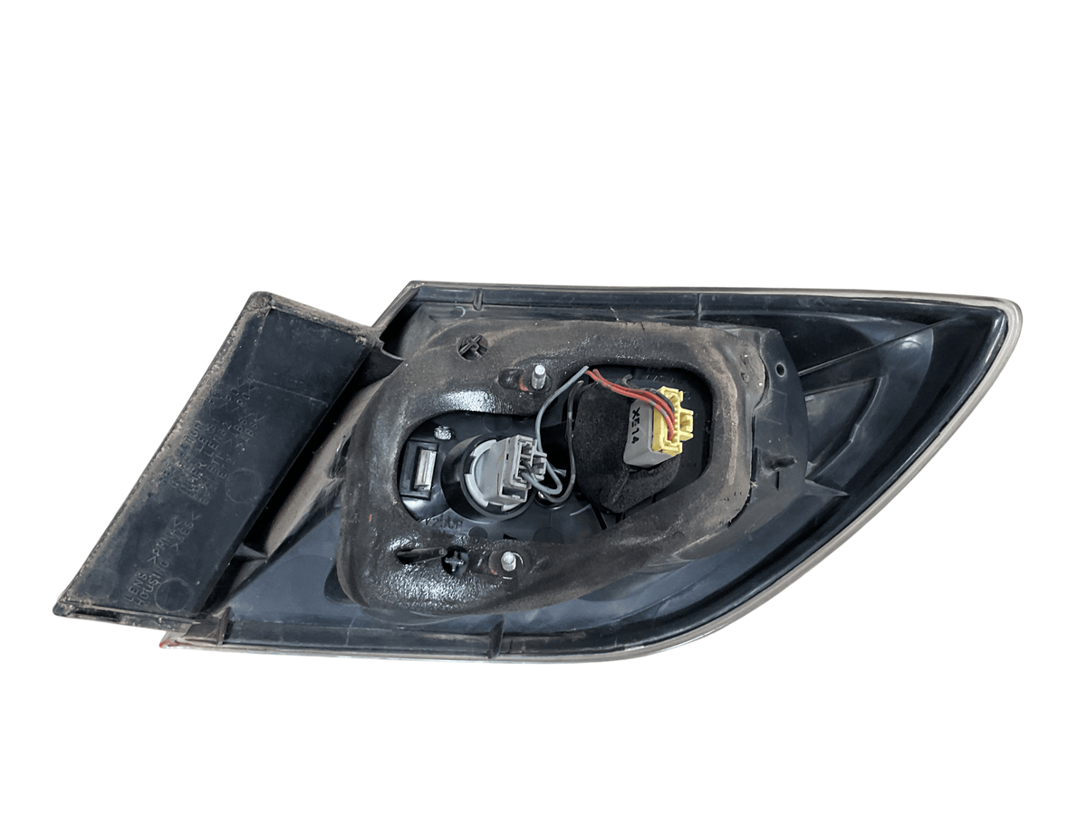 Piloto tra izq Mazda 3 03-09 Berlina BR5H51160
