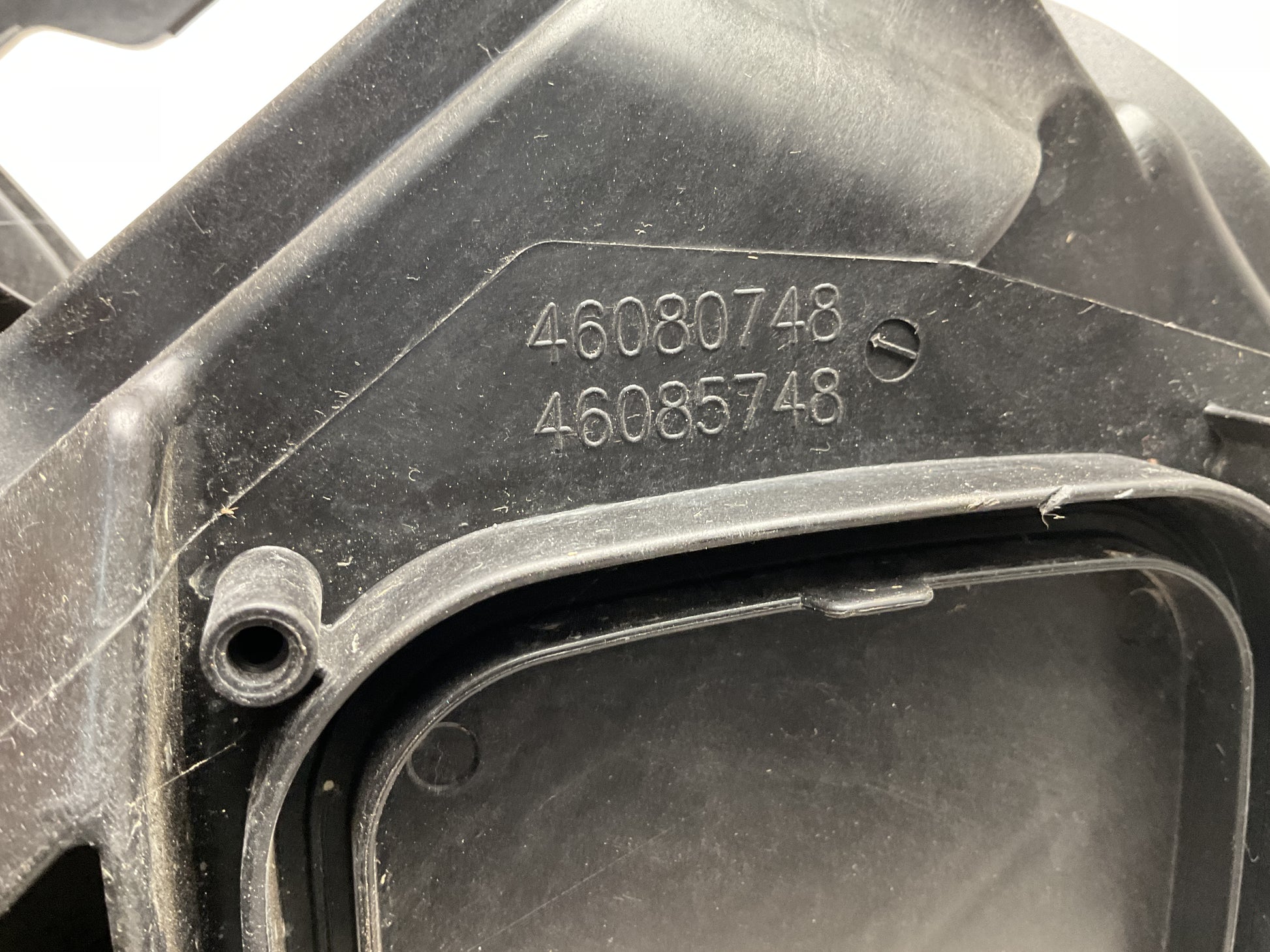 Faro del dcho Lancia Delta III 844 08-14