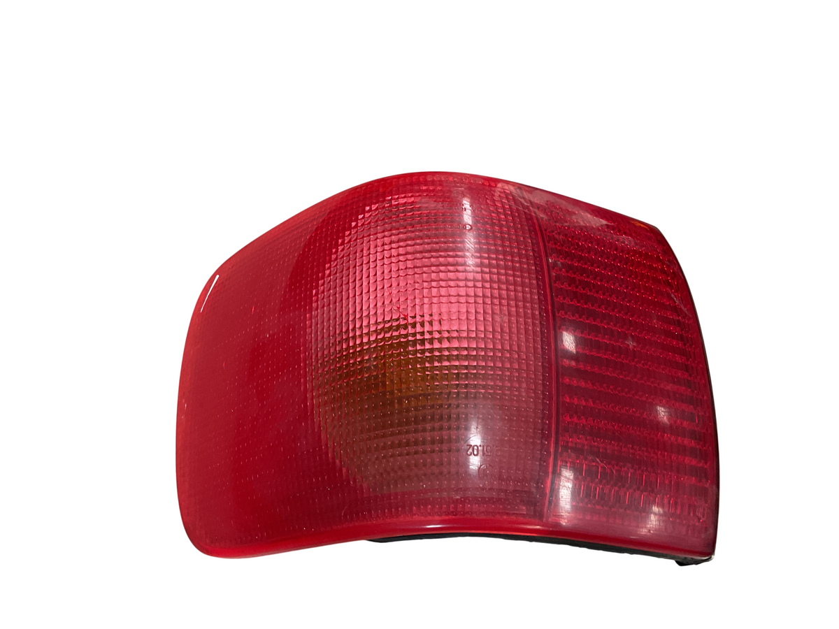 Piloto trasero izq Audi 80 91-96 8A0945217