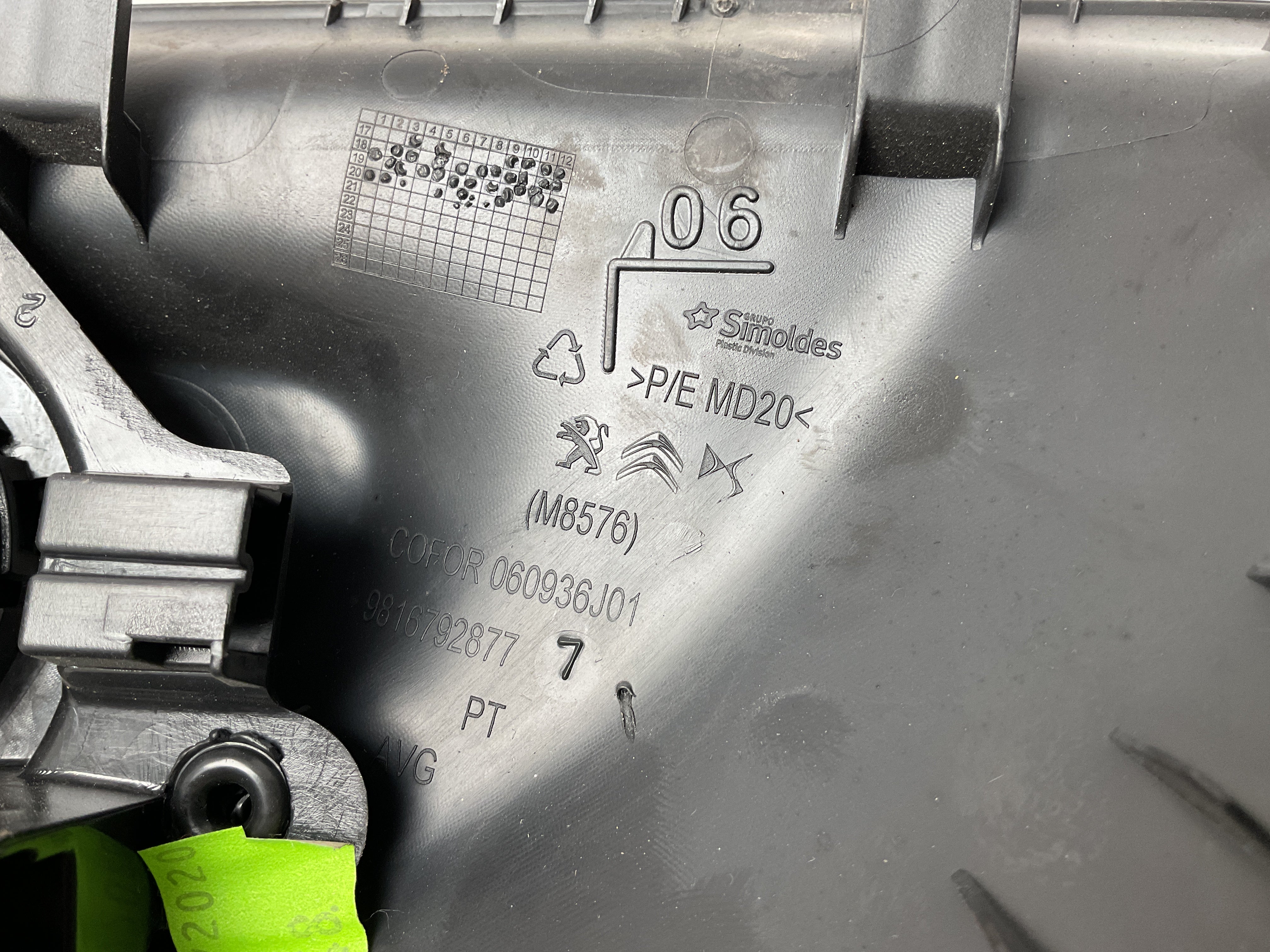 Bocina del izq PSA 9816792877