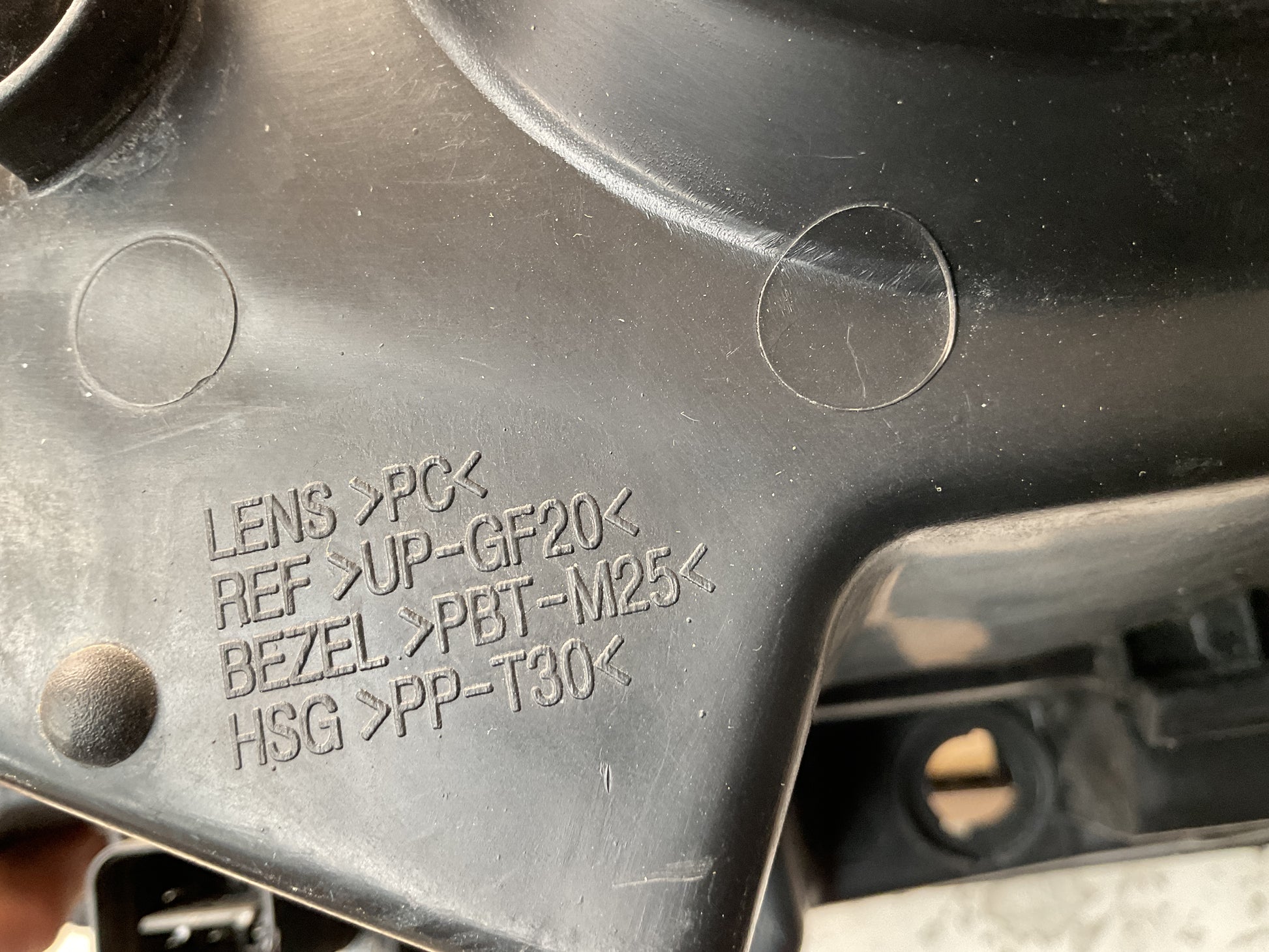 Faro del dcho Kia Sorento I 02-09