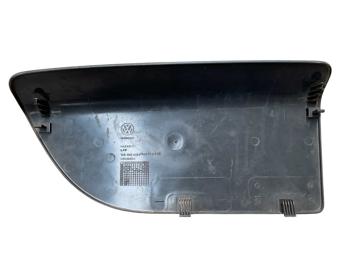 Moldura tra izq Maletero VW Transporter 03-10