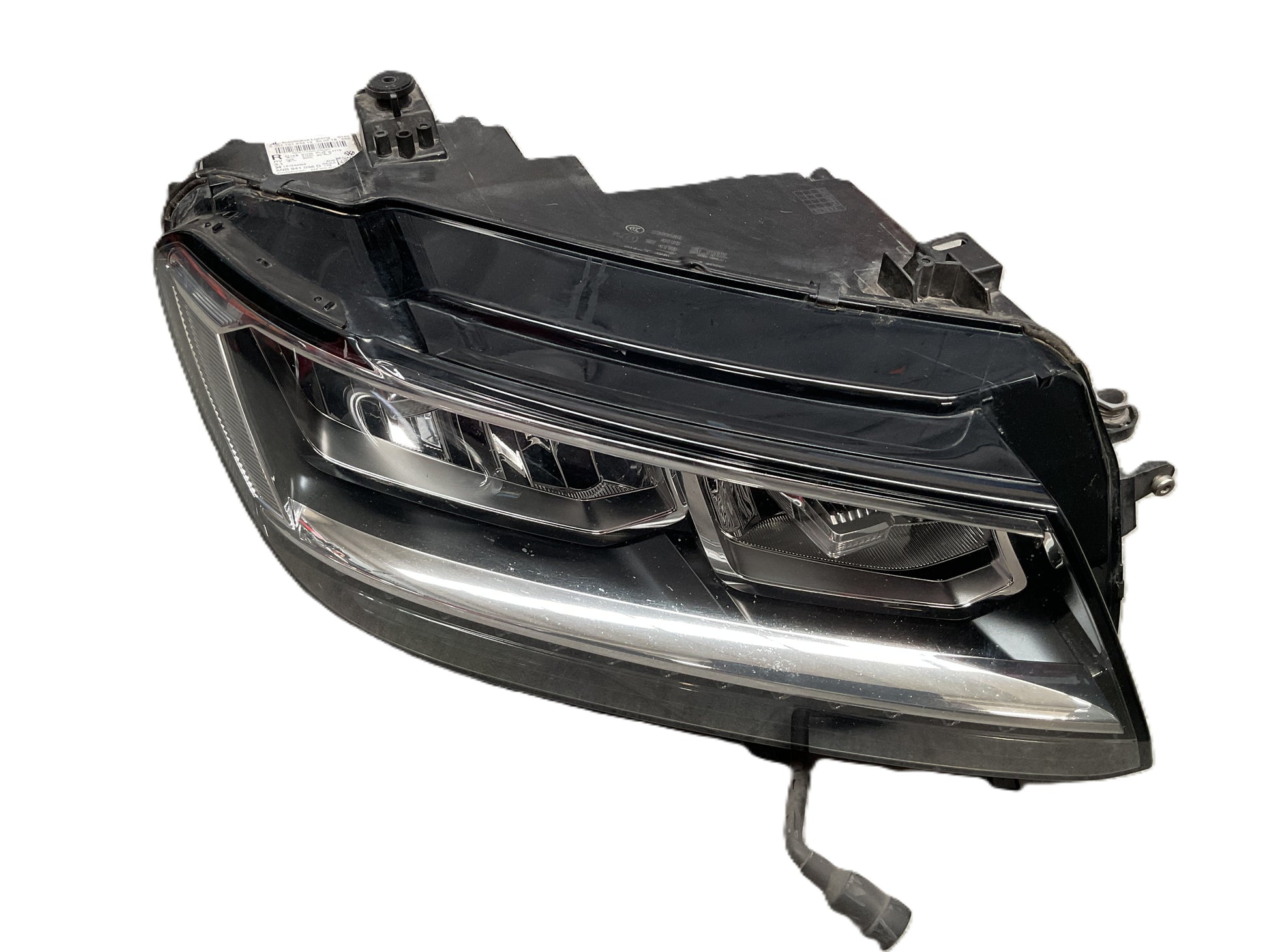 Faro del dcho VW Tiguan 2 16-25