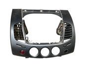 Moldura Pantalla Mitsubishi L200 05-15