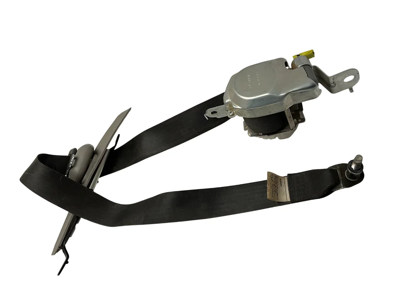 Cinturon del izq Nissan Navara 05-15