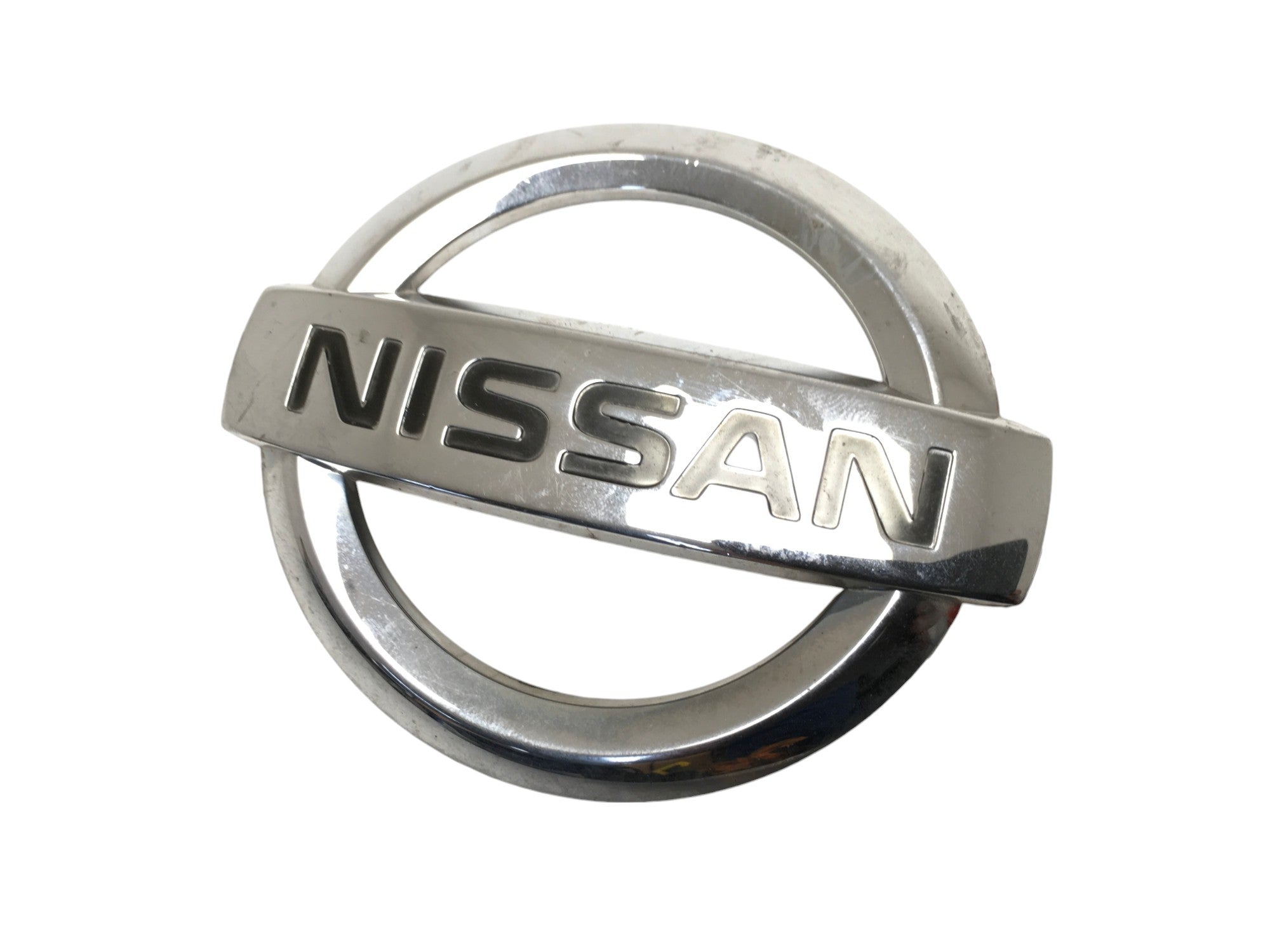 Emblema marca Nissan Qashqai J10