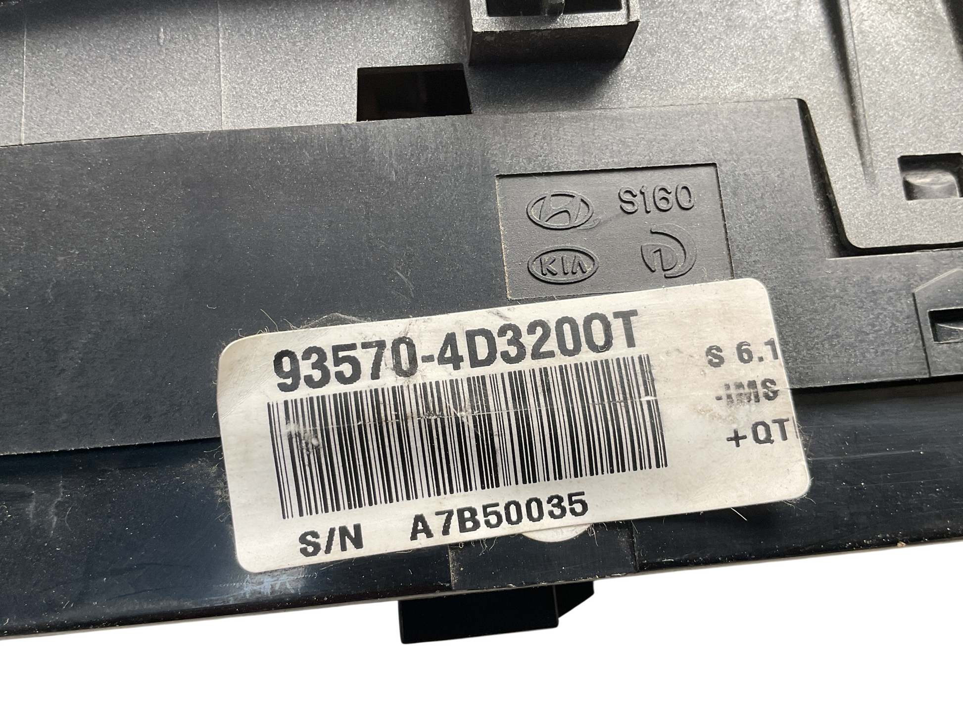 Mando elevalunas del izq Kia Carnival 06-14