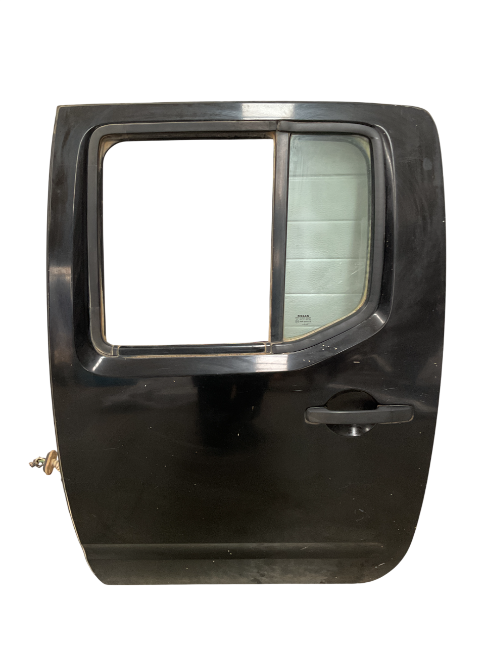 Puerta tra izq Nissan Navara 05-15