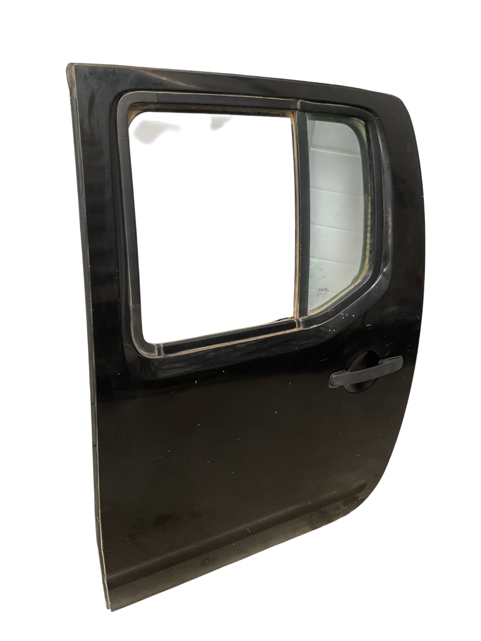 Puerta tra izq Nissan Navara 05-15
