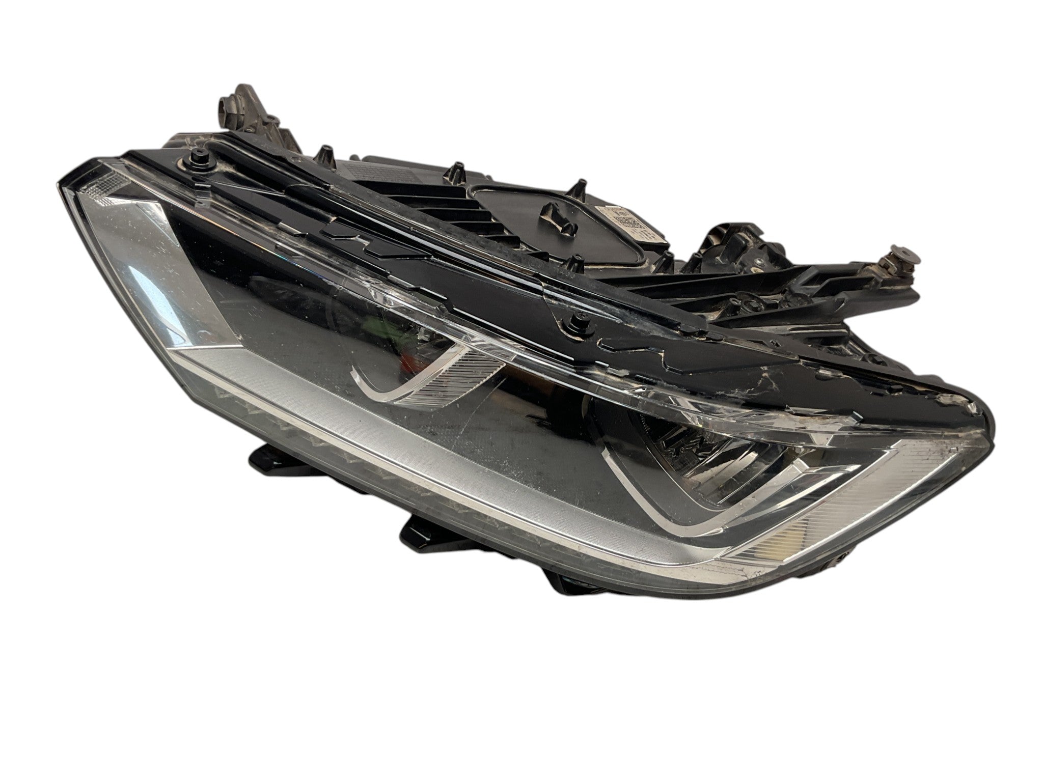 Faro LED del izq VW Passat B8 (3G2/3G5) 14-23