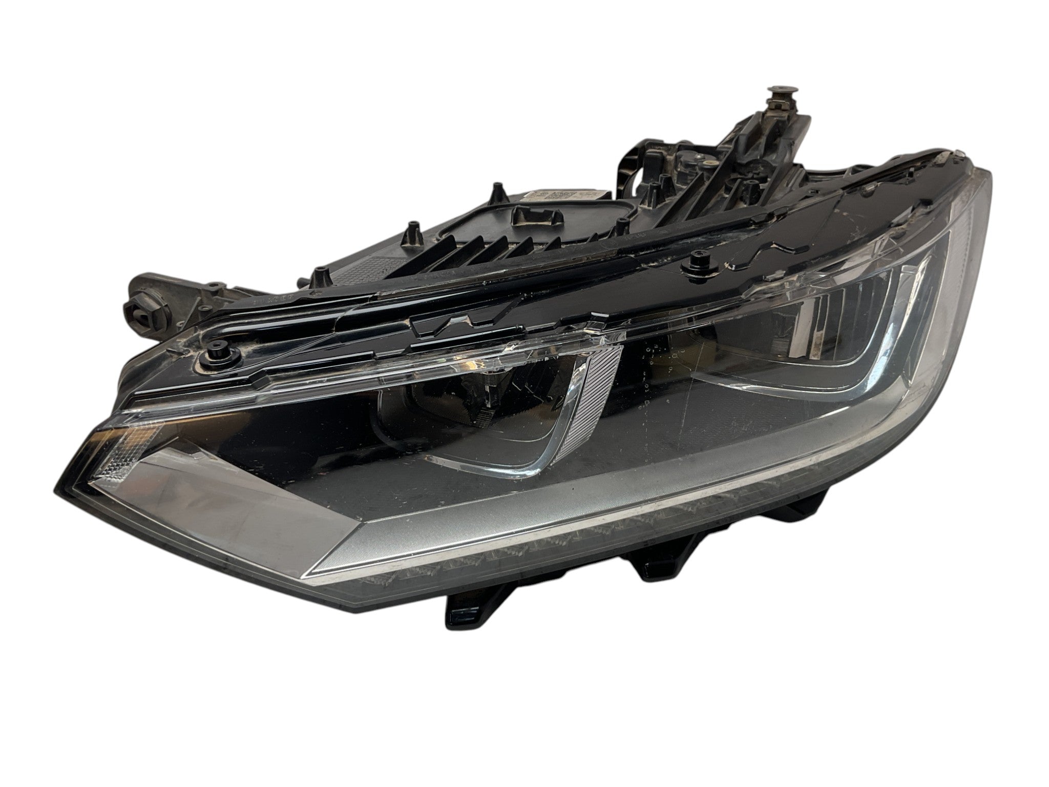 Faro LED del izq VW Passat B8 (3G2/3G5) 14-23