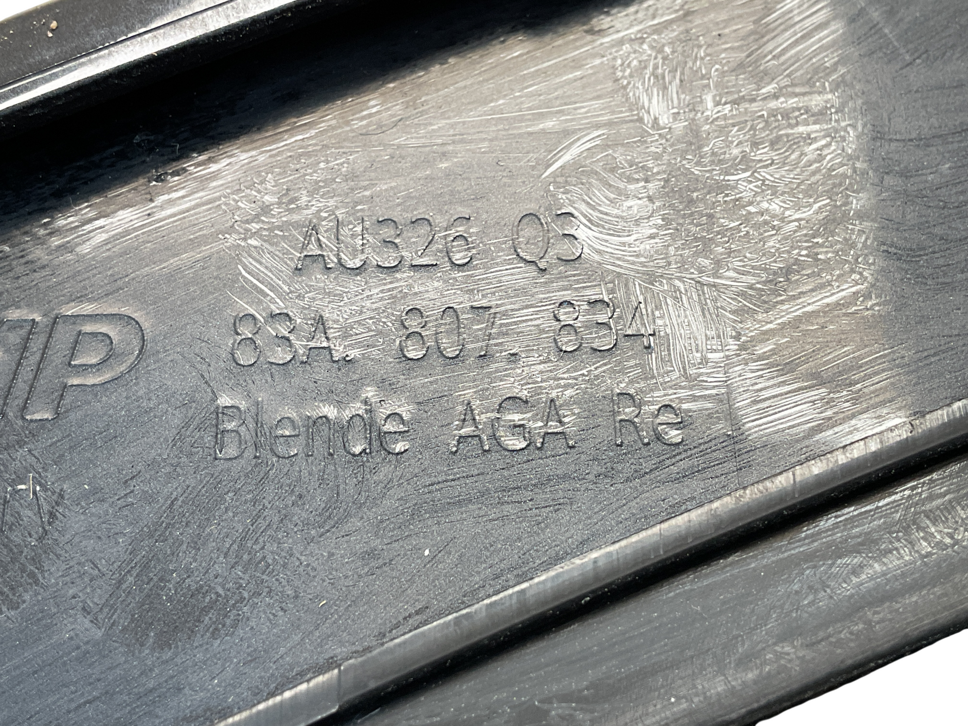 Rejilla parachoques tras dcha Audi Q3 20-25