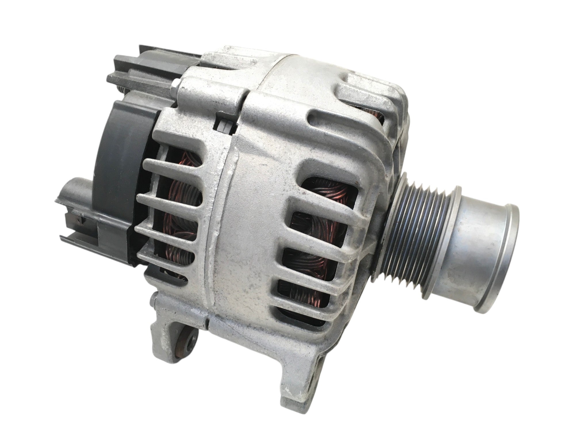 Alternador VW 04E903015