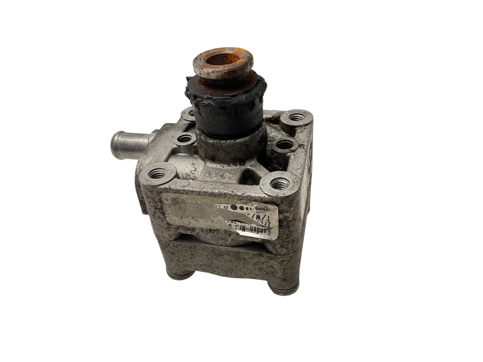 Bomba direccion Volvo 8683377