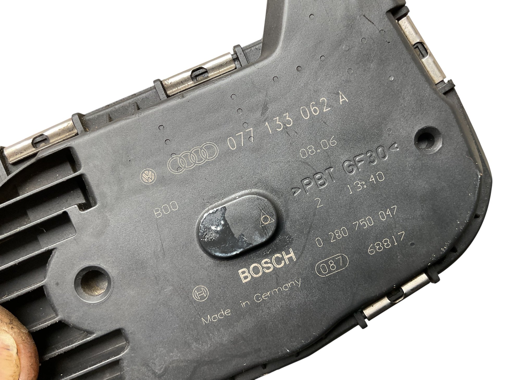 Caja Mariposa Audi VW 077133062A - 077133062A