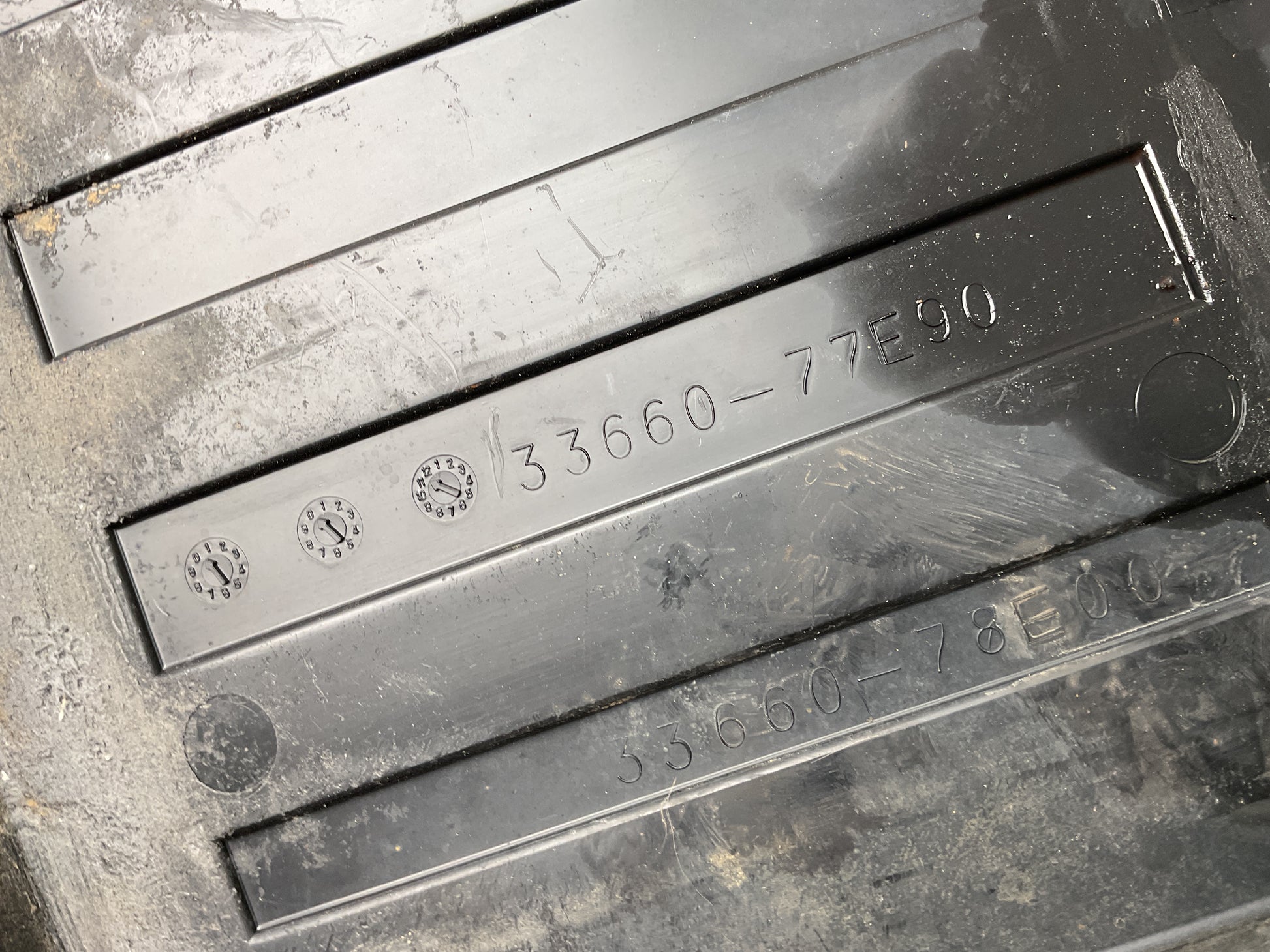 Bandeja Bateria Suzuki GR Vitara 98-05 - 3366077E90