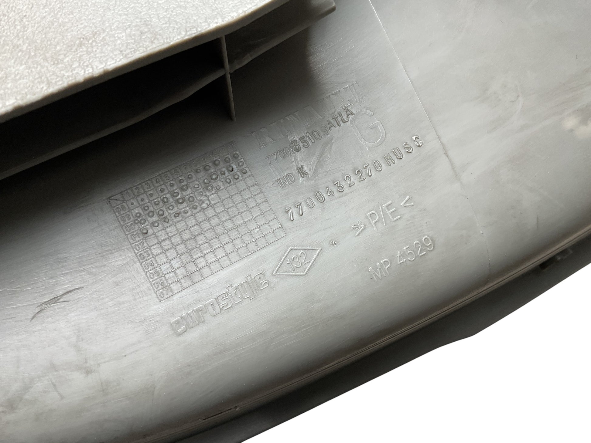 Moldura Escalon tra izq Renault Scenic 00-04 - 7700835109