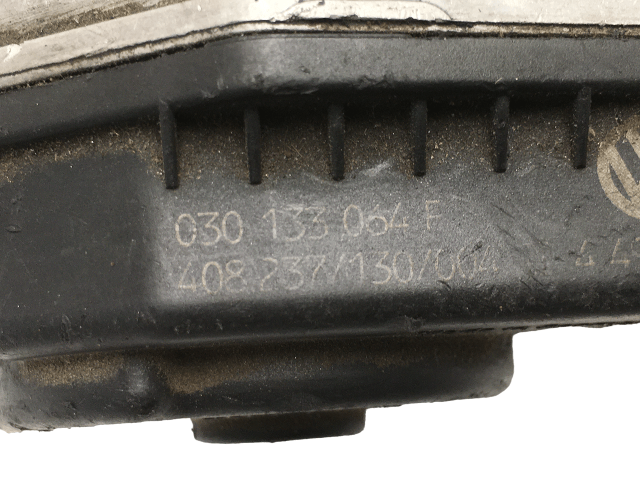 Cuerpo mariposa VW 030133064F - AutoRR 030133064F